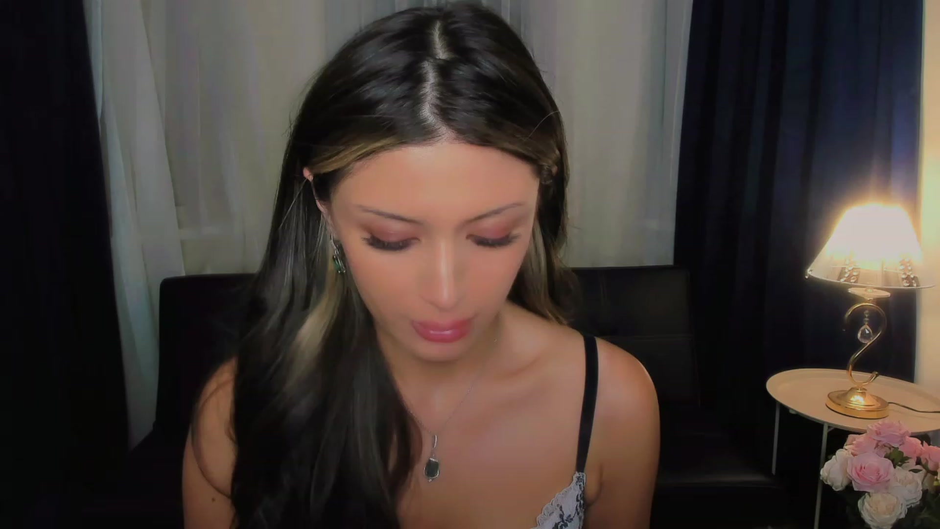 Gallery image thumbnail from Angel_on_Duty's myfreecams stream on, 08/18/2023, 01:51 image 11 of 20
