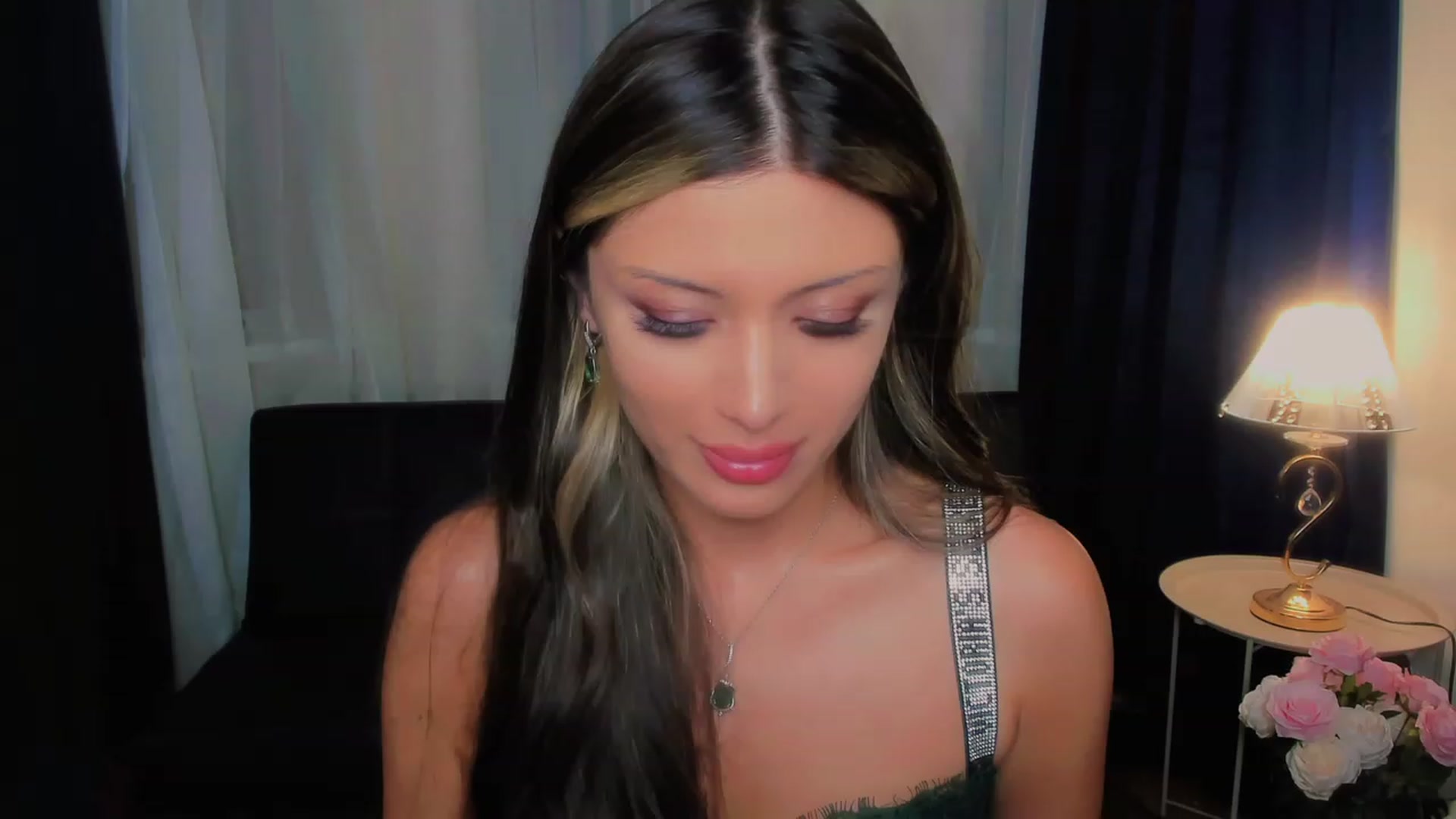 Gallery image thumbnail from Angel_on_Duty's myfreecams stream on, 08/18/2023, 21:40 image 12 of 20