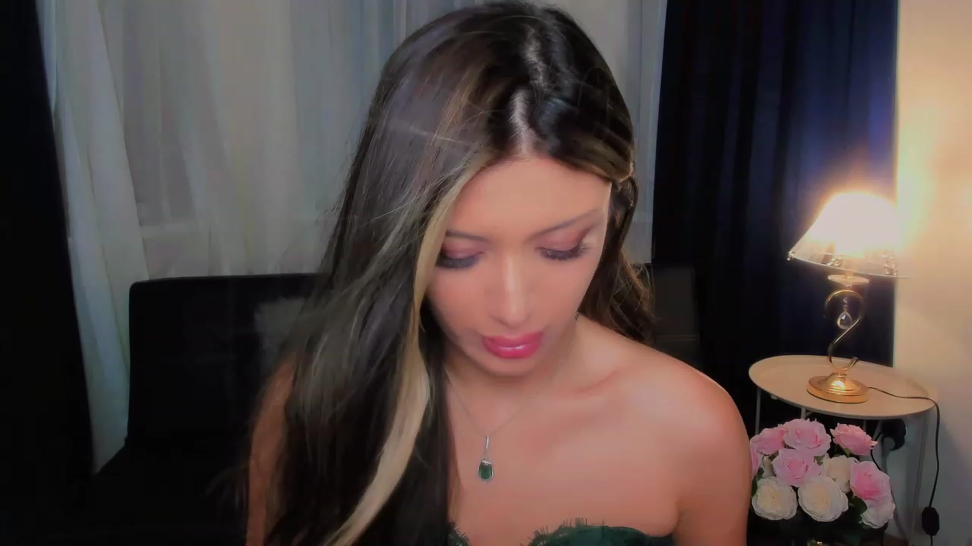 Gallery image thumbnail from Angel_on_Duty's myfreecams stream on, 08/18/2023, 23:45 image 12 of 20