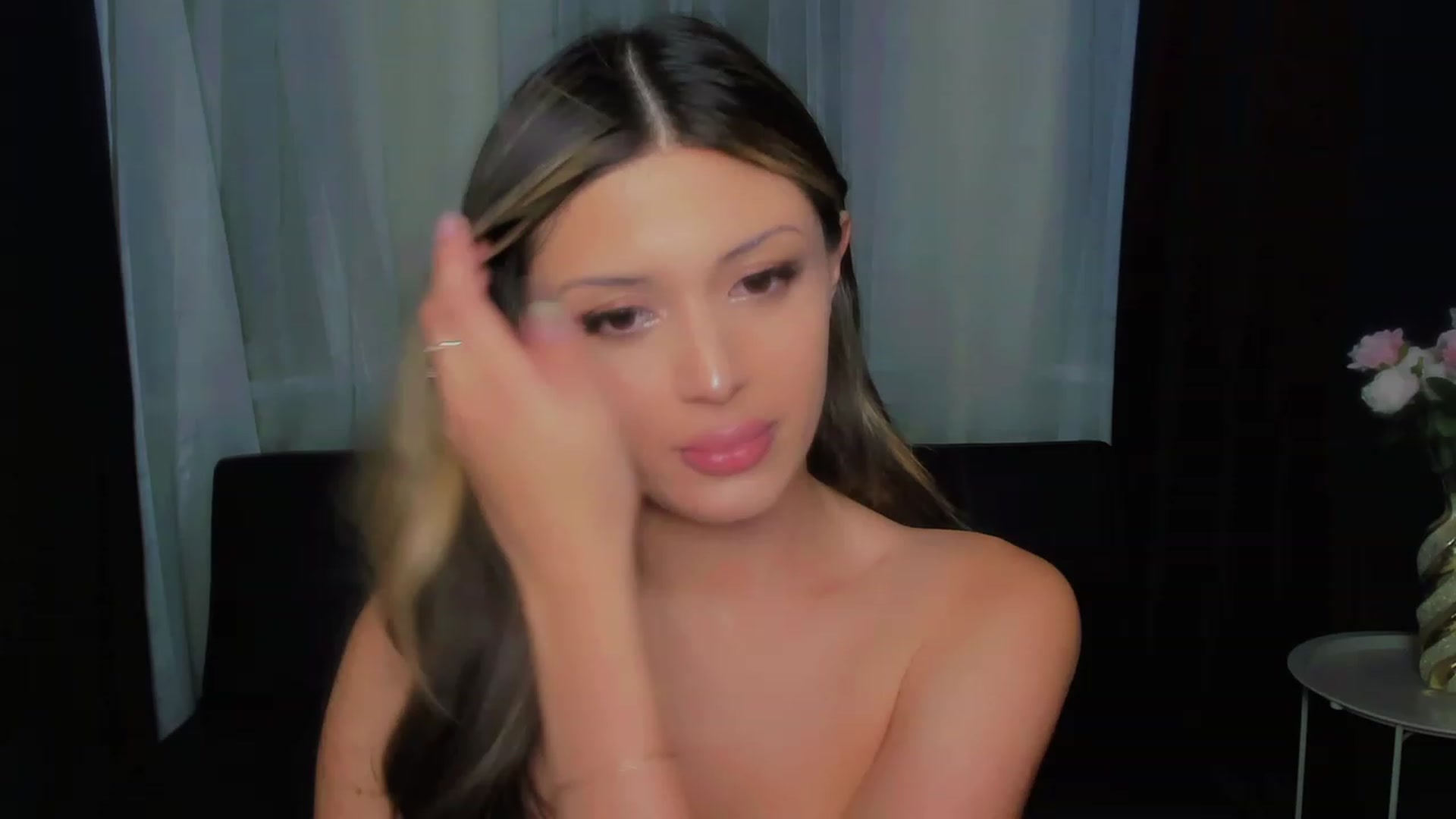 Gallery image thumbnail from Angel_on_Duty's myfreecams stream on, 08/21/2023, 20:02 image 19 of 20