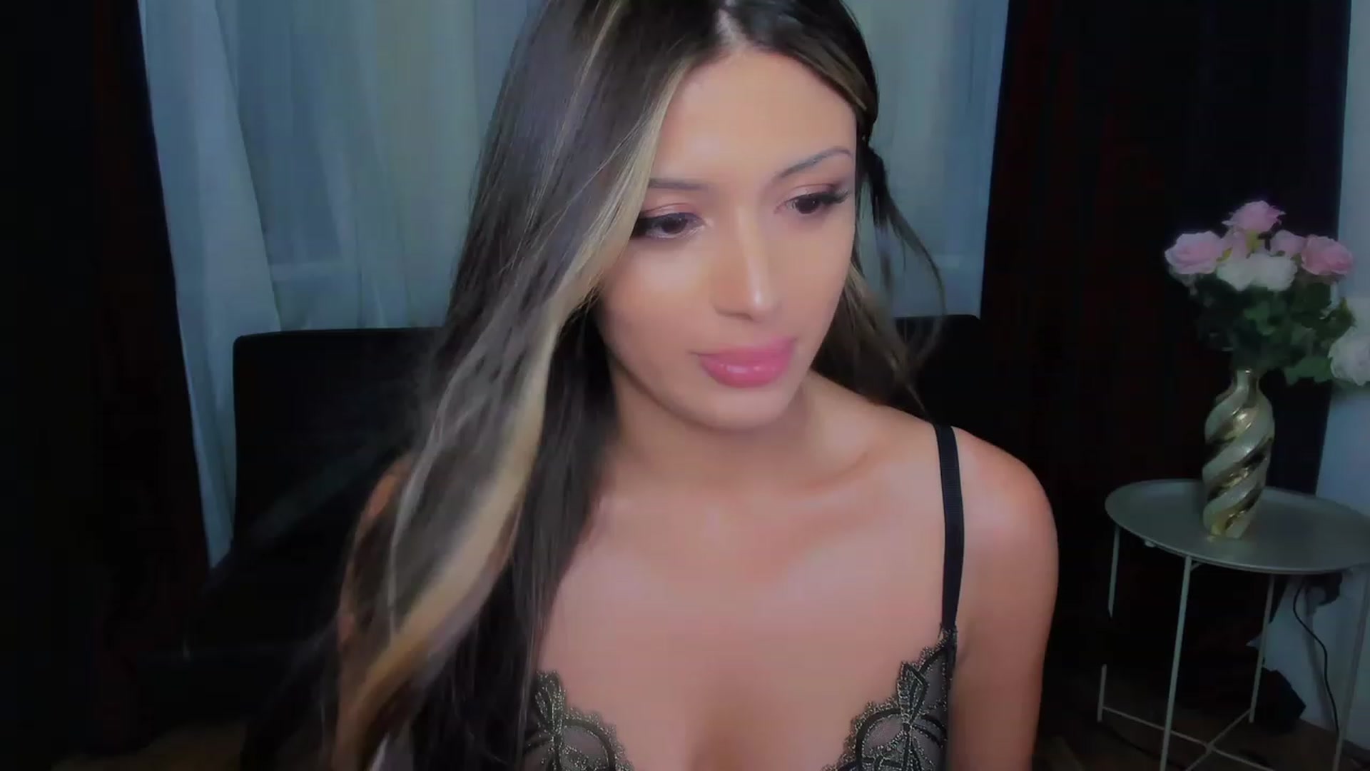 Gallery image thumbnail from Angel_on_Duty's myfreecams stream on, 08/22/2023, 01:29 image 5 of 20