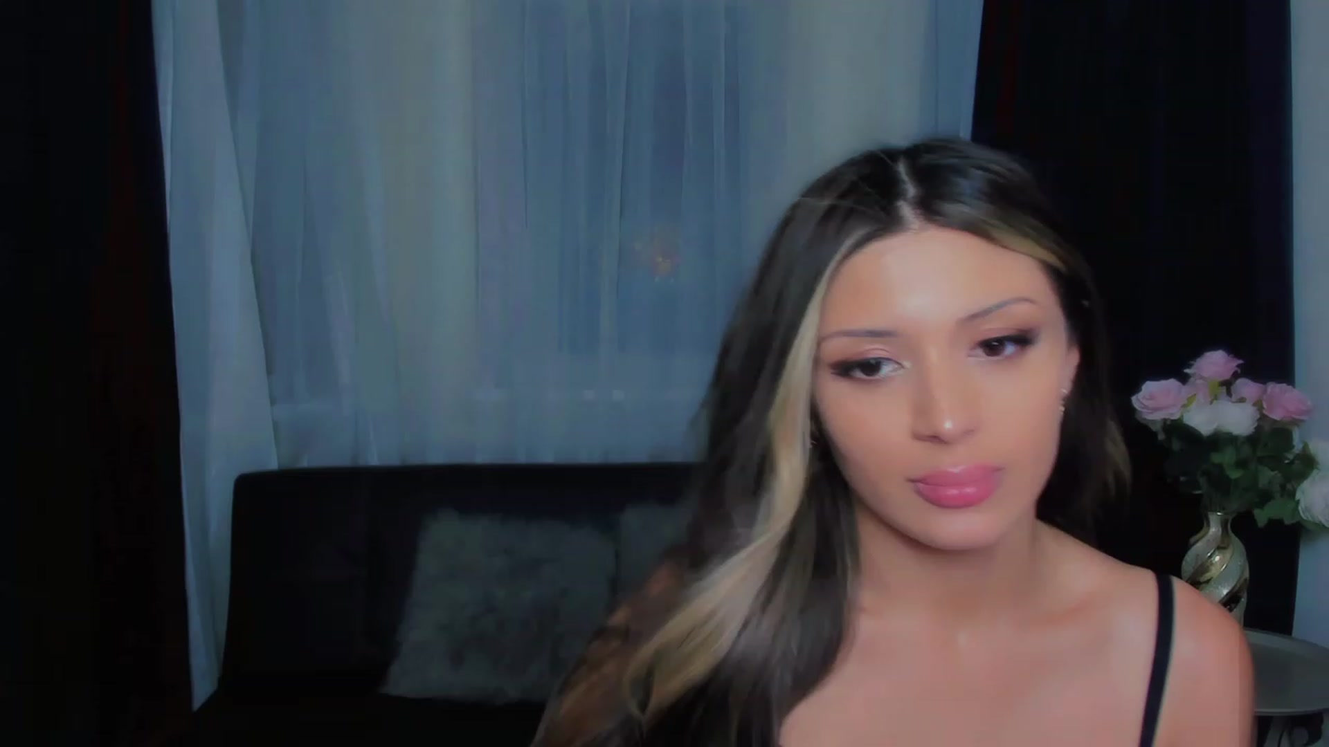 Gallery image thumbnail from Angel_on_Duty's myfreecams stream on, 08/22/2023, 02:30 image 5 of 20