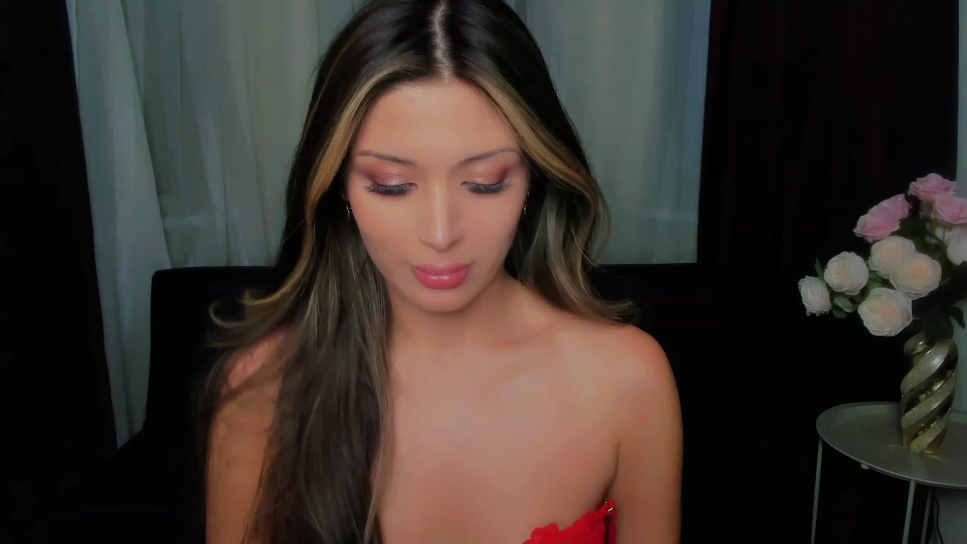 Gallery image thumbnail from Angel_on_Duty's myfreecams stream on, 08/22/2023, 23:31 image 14 of 20