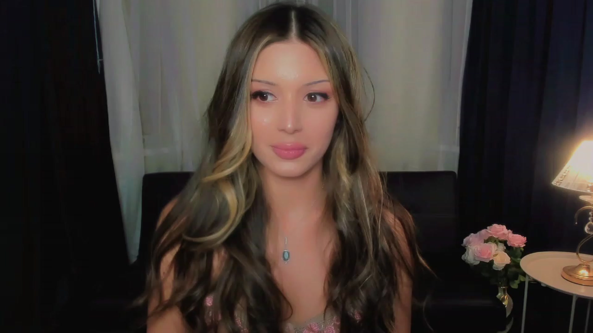 Gallery image thumbnail from Angel_on_Duty's myfreecams stream on, 09/04/2023, 21:09 image 18 of 20