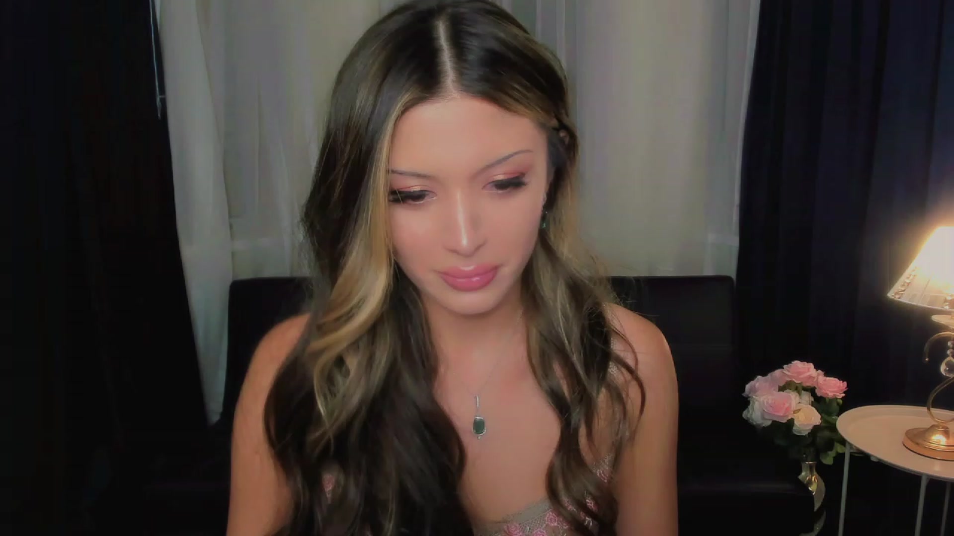 Gallery image thumbnail from Angel_on_Duty's myfreecams stream on, 09/04/2023, 21:09 image 15 of 20