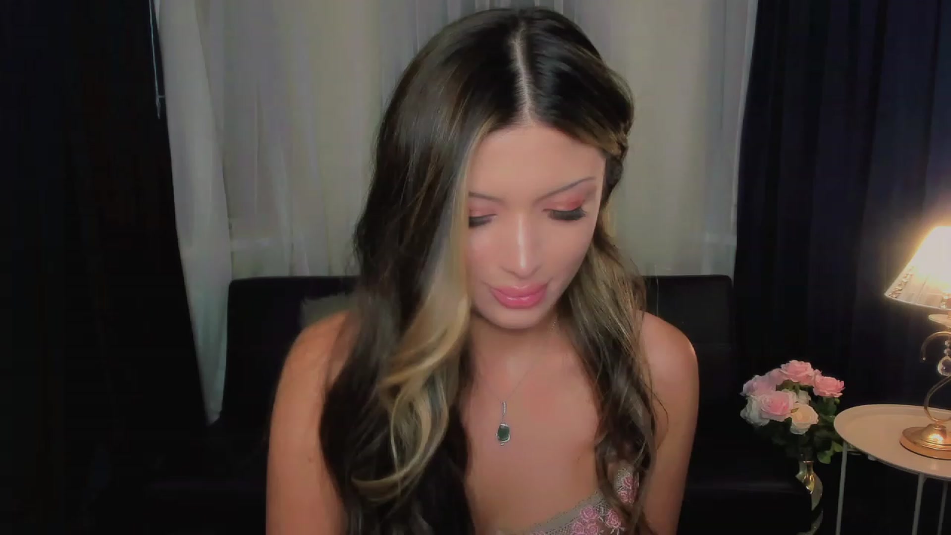 Gallery image thumbnail from Angel_on_Duty's myfreecams stream on, 09/04/2023, 21:09 image 16 of 20