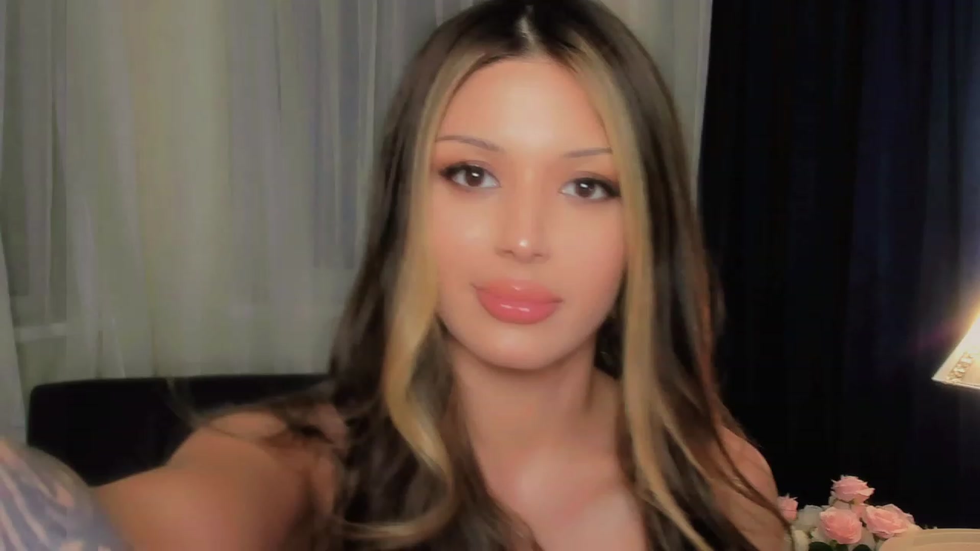 Gallery image thumbnail from Angel_on_Duty's myfreecams stream on, 09/06/2023, 01:04 image 6 of 20