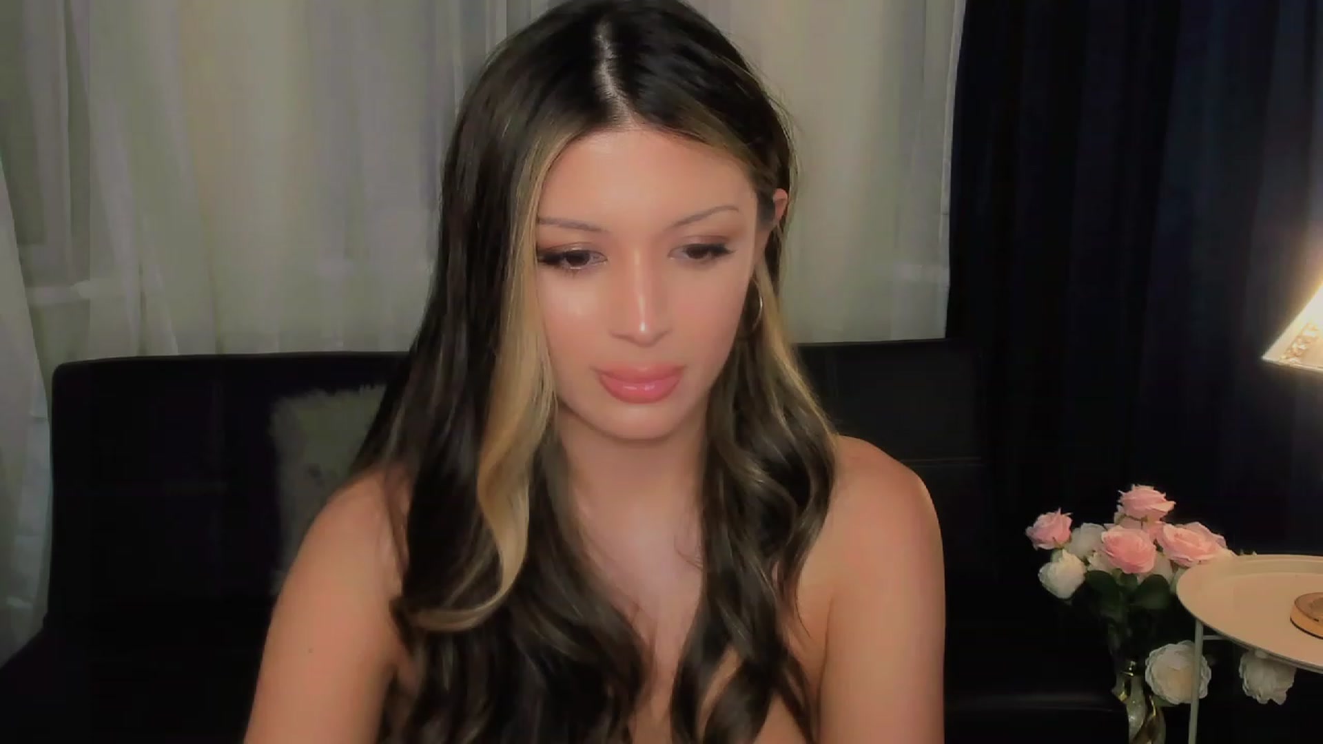 Gallery image thumbnail from Angel_on_Duty's myfreecams stream on, 09/06/2023, 01:04 image 10 of 20