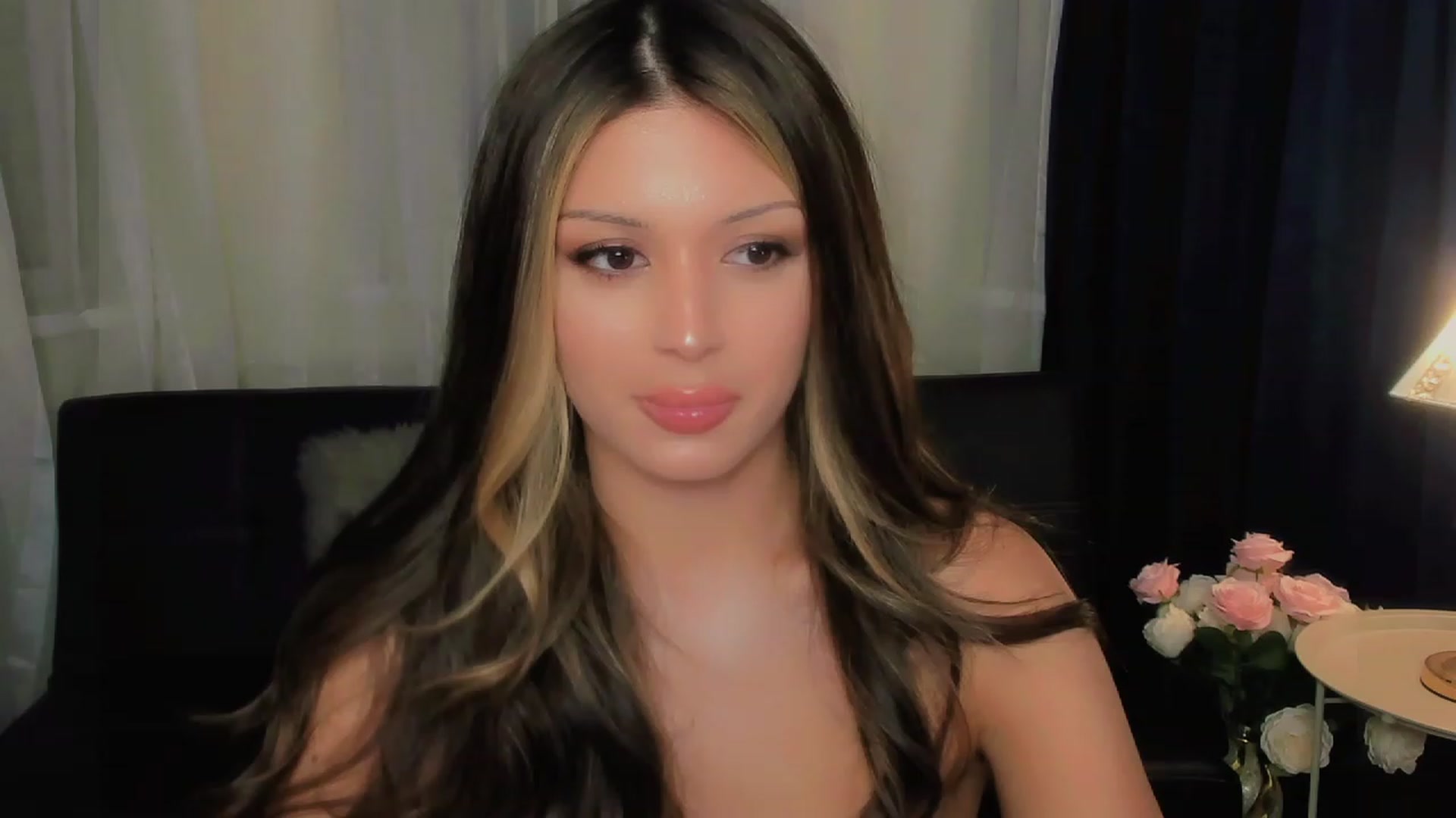 Gallery image thumbnail from Angel_on_Duty's myfreecams stream on, 09/06/2023, 01:04 image 16 of 20