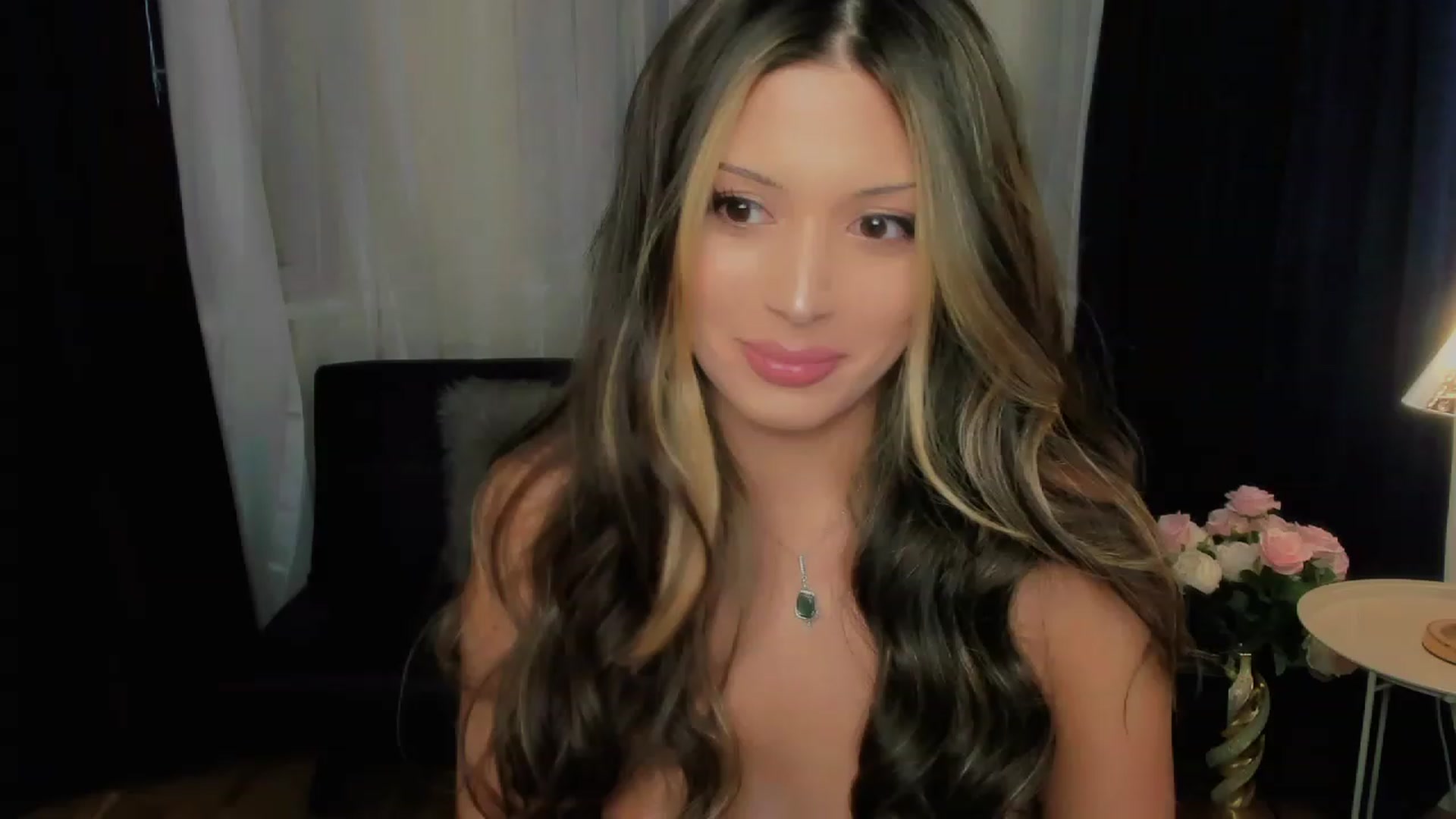Gallery image thumbnail from Angel_on_Duty's myfreecams stream on, 09/07/2023, 21:43 image 12 of 20