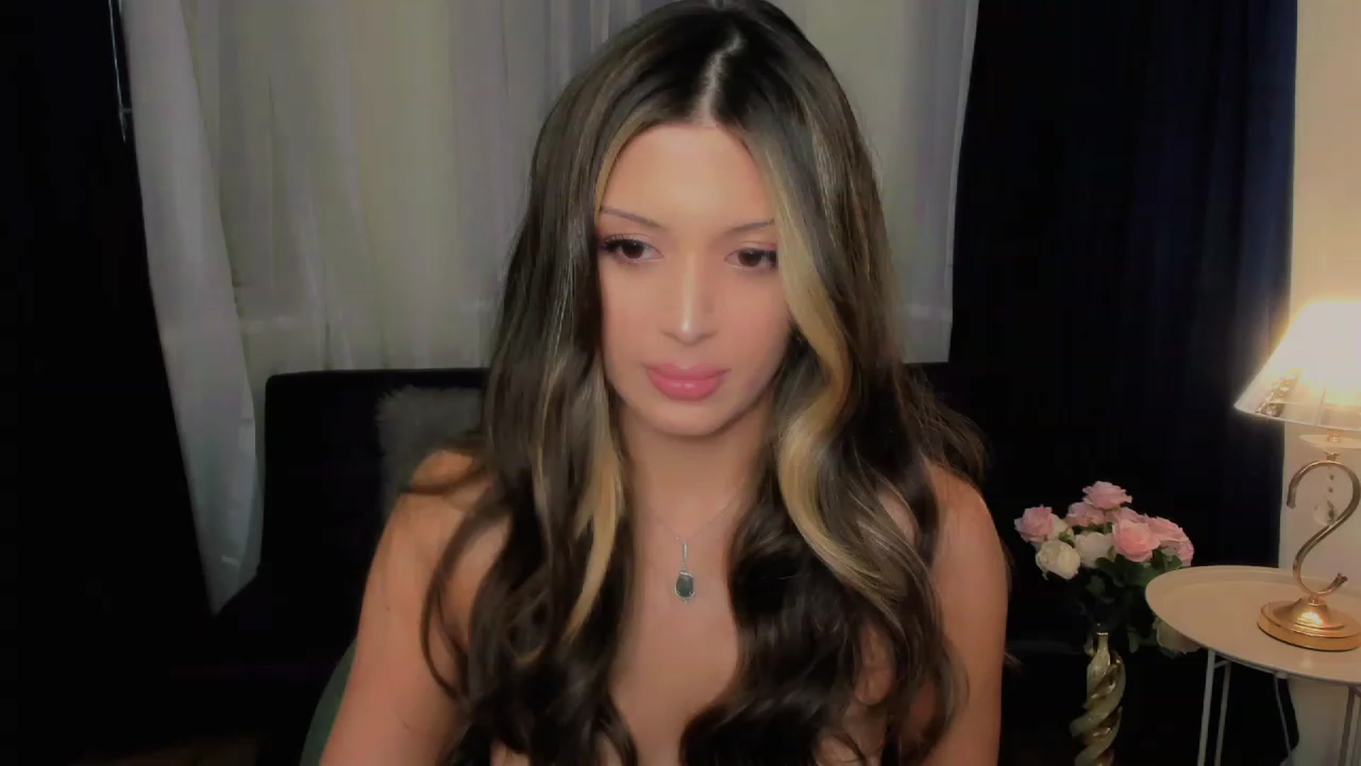 Gallery image thumbnail from Angel_on_Duty's myfreecams stream on, 09/07/2023, 21:43 image 8 of 20