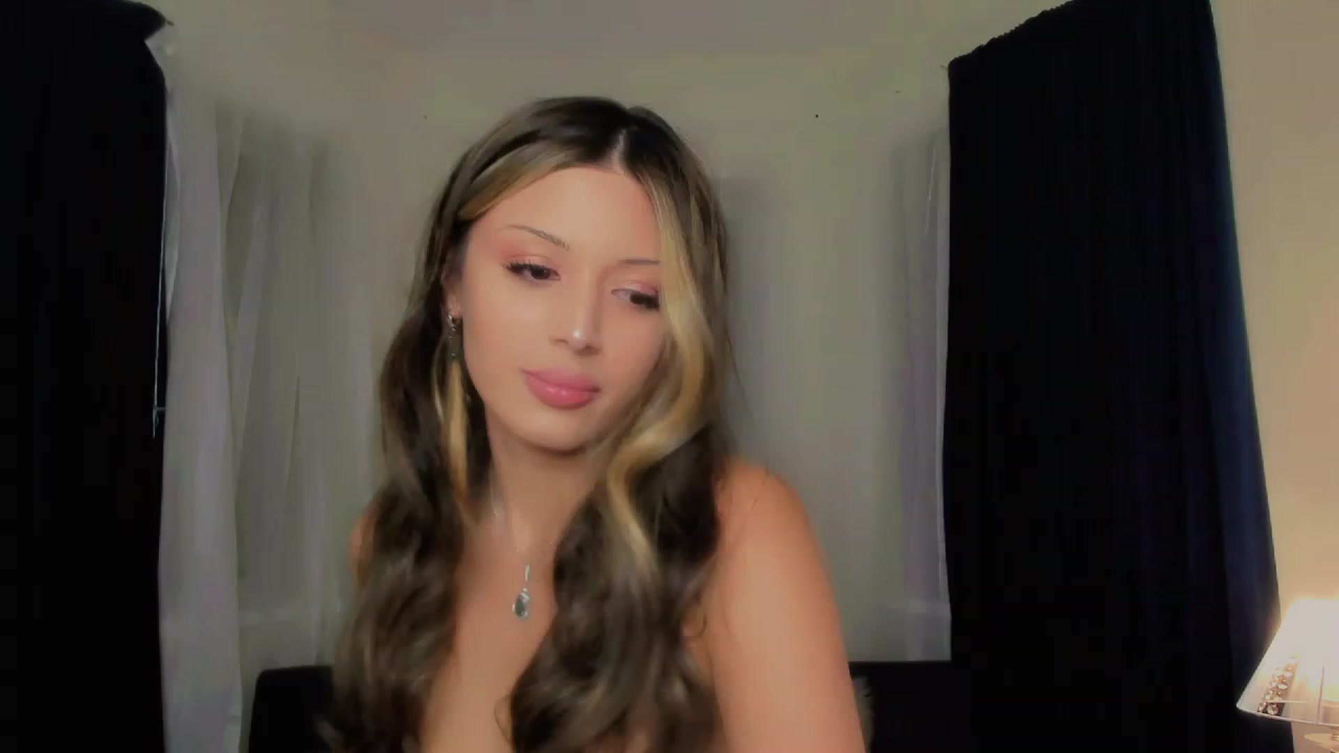Gallery image thumbnail from Angel_on_Duty's myfreecams stream on, 09/07/2023, 21:43 image 4 of 20