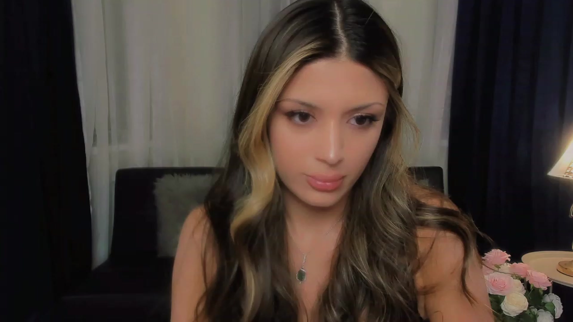 Gallery image thumbnail from Angel_on_Duty's myfreecams stream on, 09/08/2023, 20:39 image 18 of 20