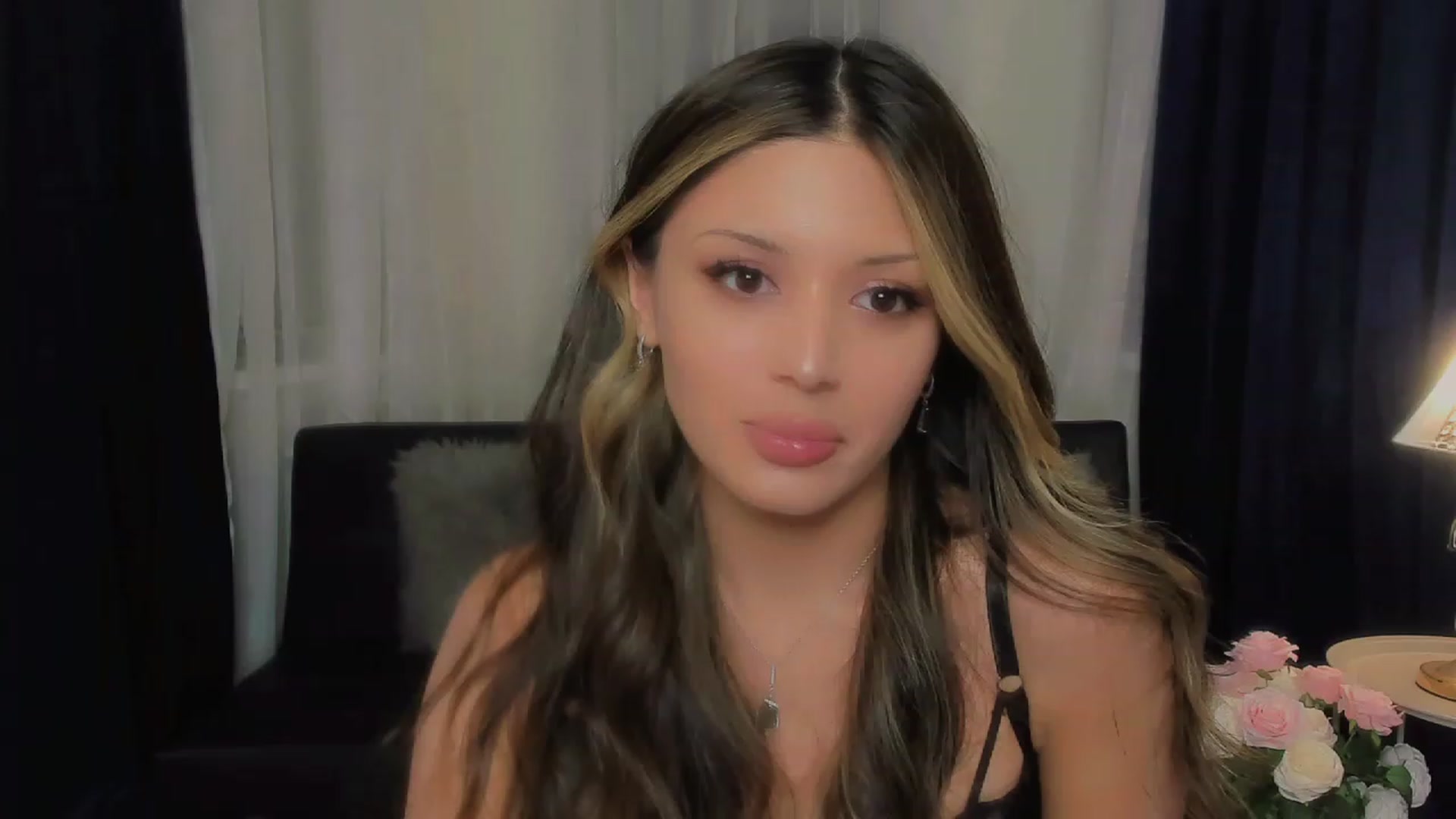 Gallery image thumbnail from Angel_on_Duty's myfreecams stream on, 09/08/2023, 20:39 image 17 of 20