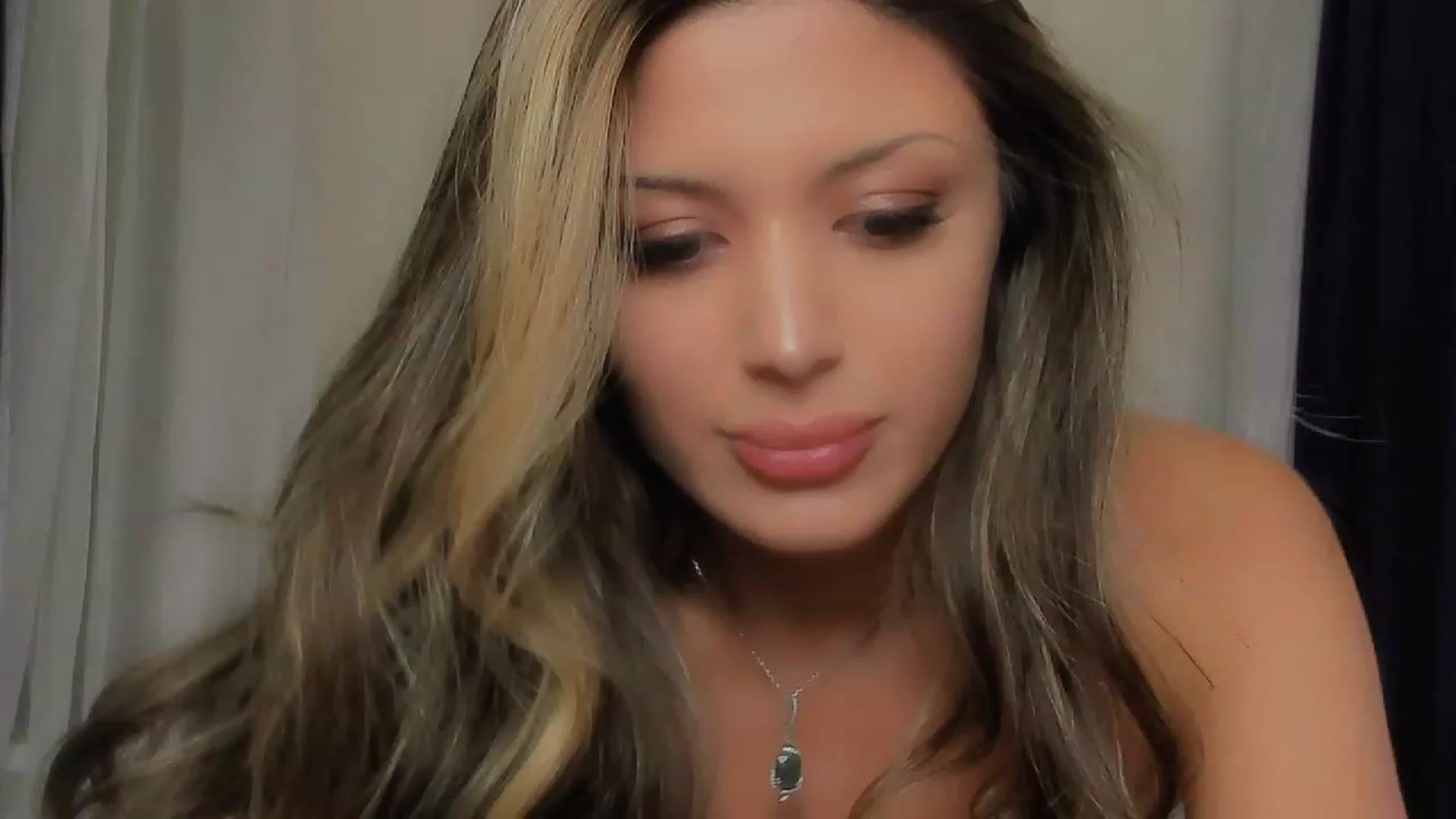 Gallery image thumbnail from Angel_on_Duty's myfreecams stream on, 09/08/2023, 22:54 image 10 of 20