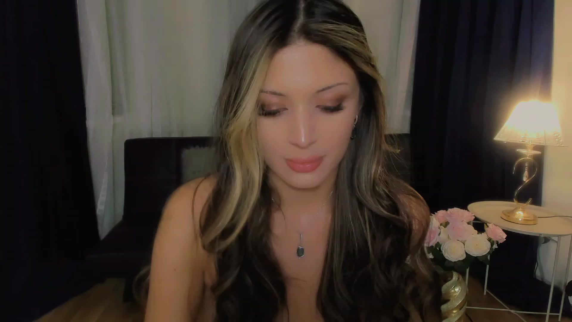 Gallery image thumbnail from Angel_on_Duty's myfreecams stream on, 09/09/2023, 22:15 image 17 of 20