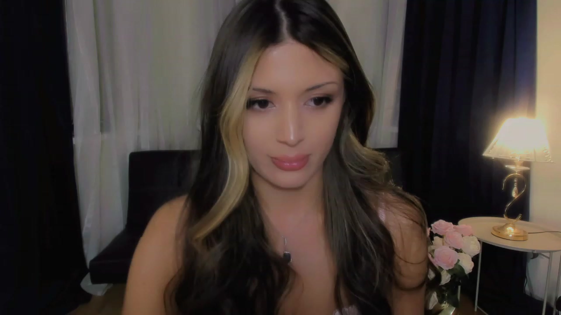 Gallery image thumbnail from Angel_on_Duty's myfreecams stream on, 09/10/2023, 01:47 image 1 of 20