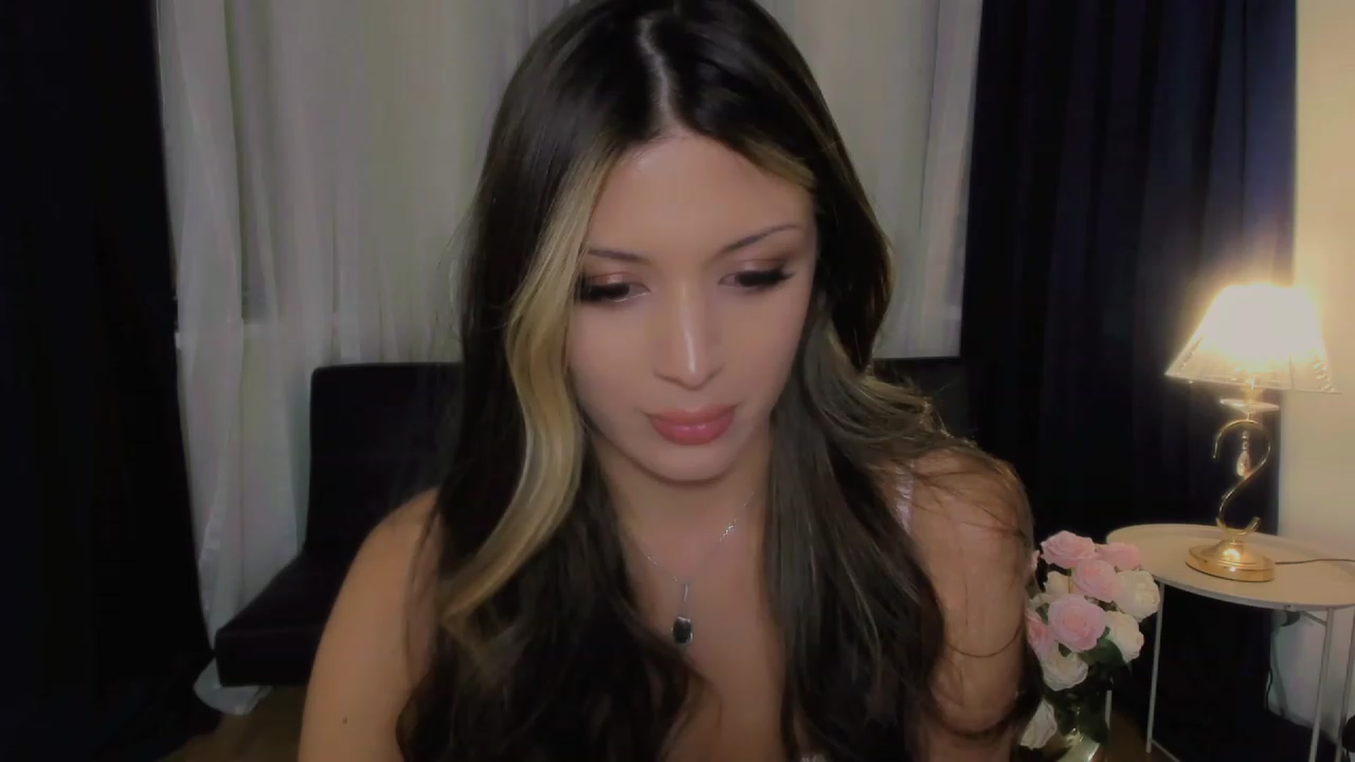 Gallery image thumbnail from Angel_on_Duty's myfreecams stream on, 09/10/2023, 01:47 image 2 of 20