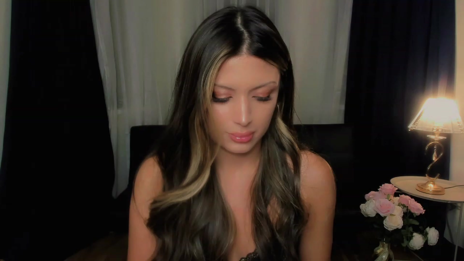 Gallery image thumbnail from Angel_on_Duty's myfreecams stream on, 09/12/2023, 22:30 image 2 of 20