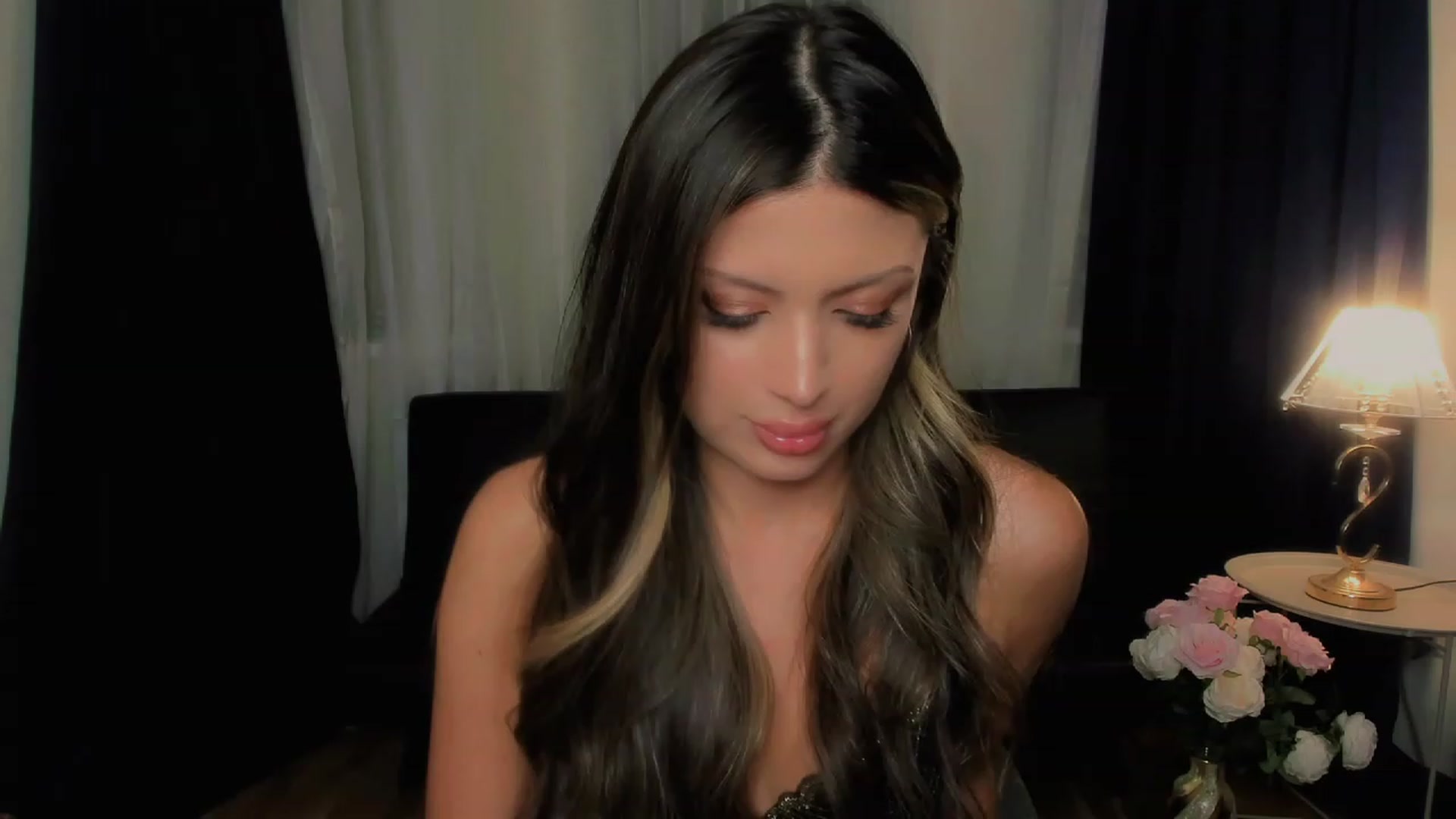 Gallery image thumbnail from Angel_on_Duty's myfreecams stream on, 09/12/2023, 22:30 image 6 of 20