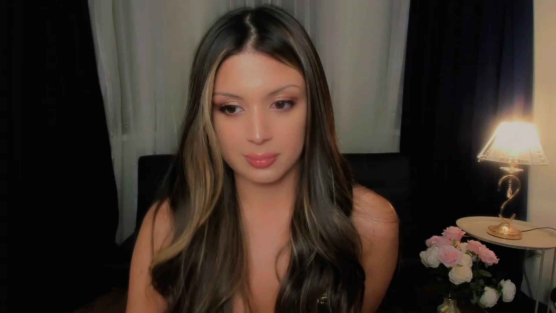 Gallery image thumbnail from Angel_on_Duty's myfreecams stream on, 09/13/2023, 24:02 image 11 of 20