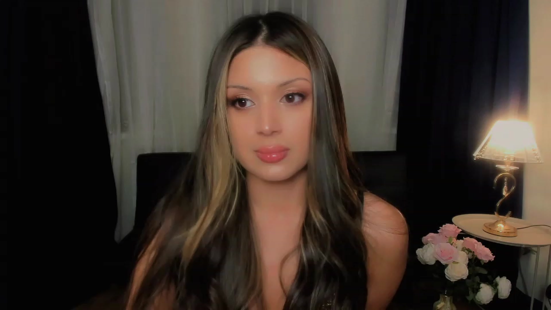 Gallery image thumbnail from Angel_on_Duty's myfreecams stream on, 09/13/2023, 24:02 image 12 of 20