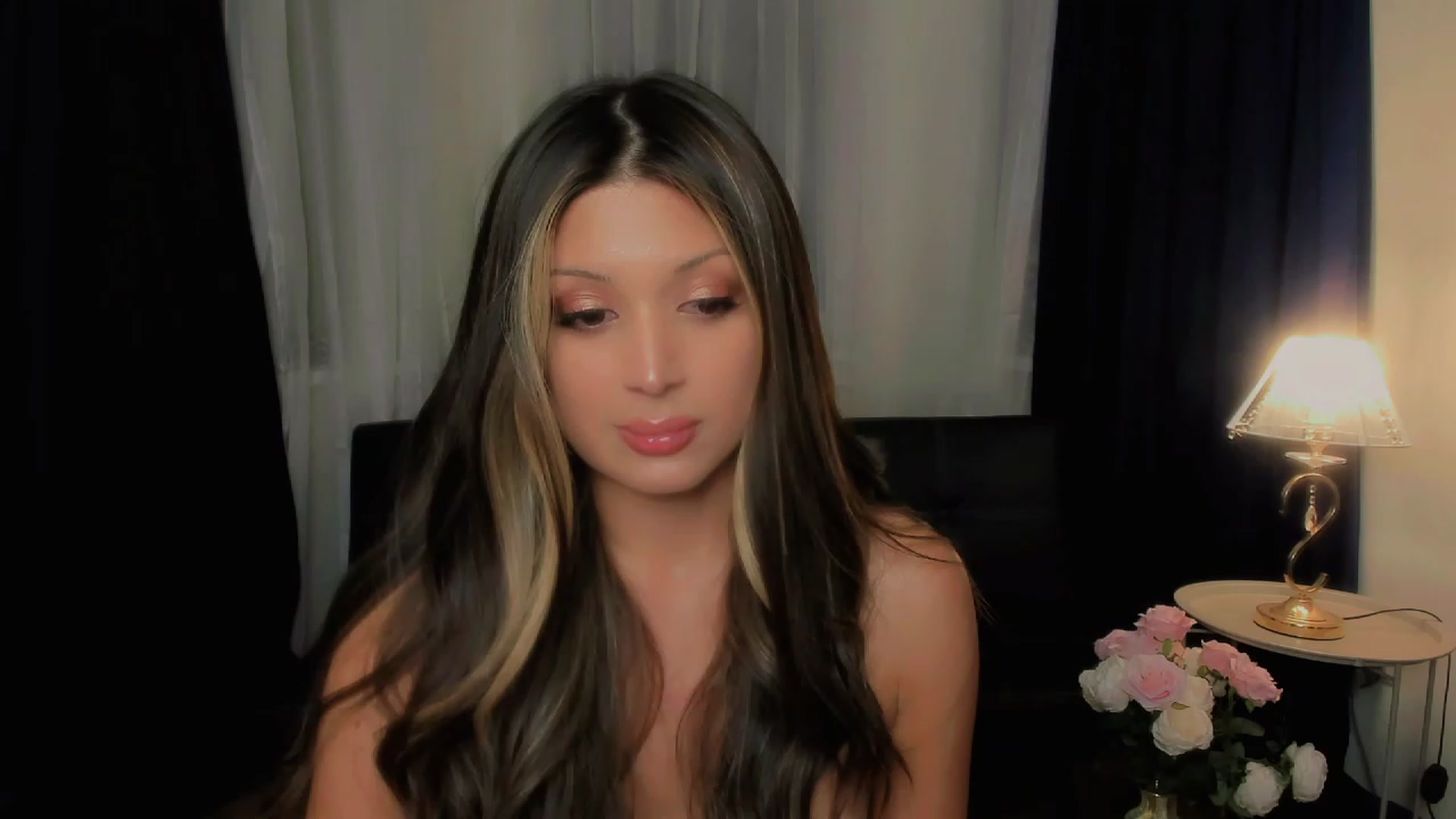 Gallery image thumbnail from Angel_on_Duty's myfreecams stream on, 09/13/2023, 24:02 image 7 of 20