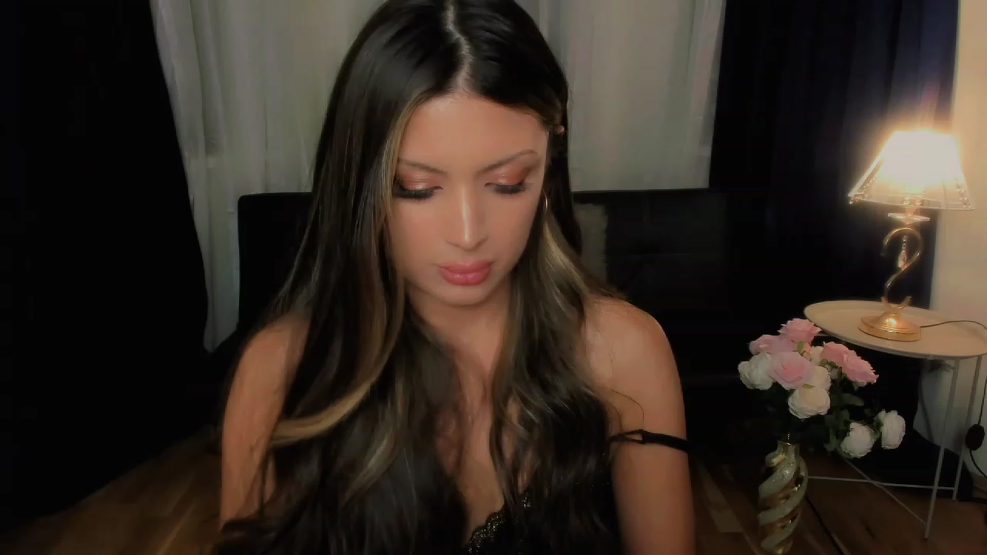 Gallery image thumbnail from Angel_on_Duty's myfreecams stream on, 09/13/2023, 02:08 image 19 of 20