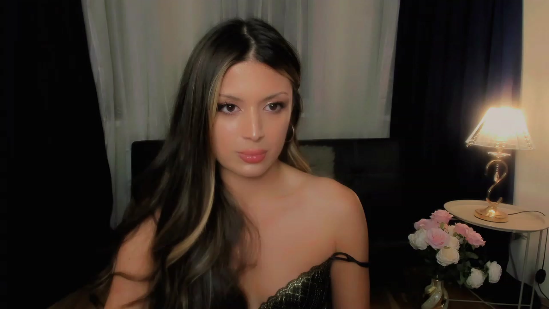 Gallery image thumbnail from Angel_on_Duty's myfreecams stream on, 09/13/2023, 02:08 image 11 of 20