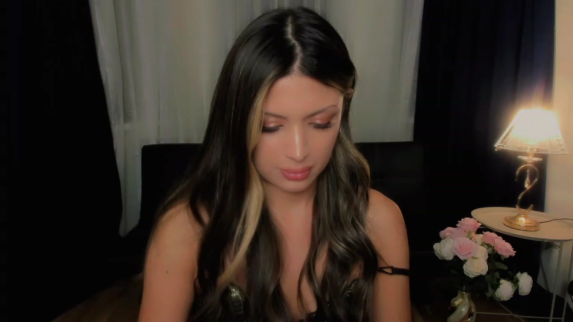 Gallery image thumbnail from Angel_on_Duty's myfreecams stream on, 09/13/2023, 02:48 image 18 of 20
