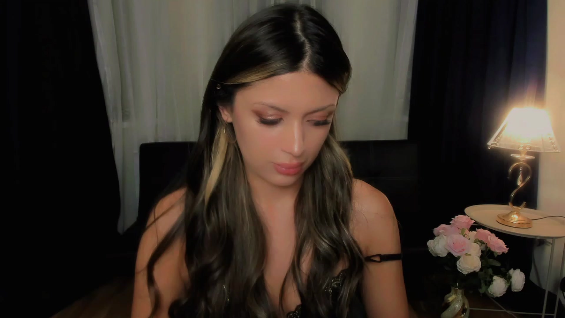 Gallery image thumbnail from Angel_on_Duty's myfreecams stream on, 09/13/2023, 02:48 image 15 of 20