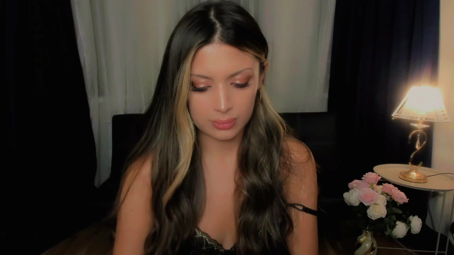 Gallery image thumbnail from Angel_on_Duty's myfreecams stream on, 09/13/2023, 02:48 image 9 of 20