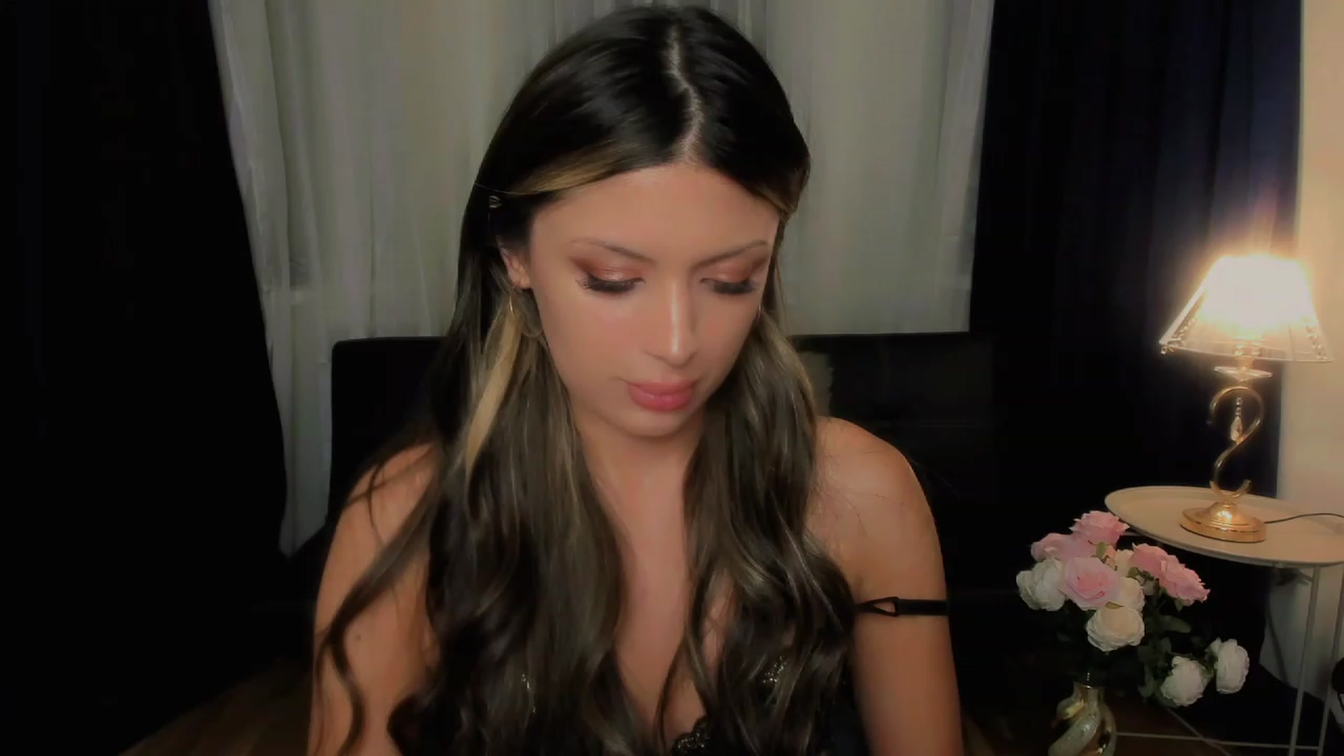 Gallery image thumbnail from Angel_on_Duty's myfreecams stream on, 09/13/2023, 02:48 image 13 of 20
