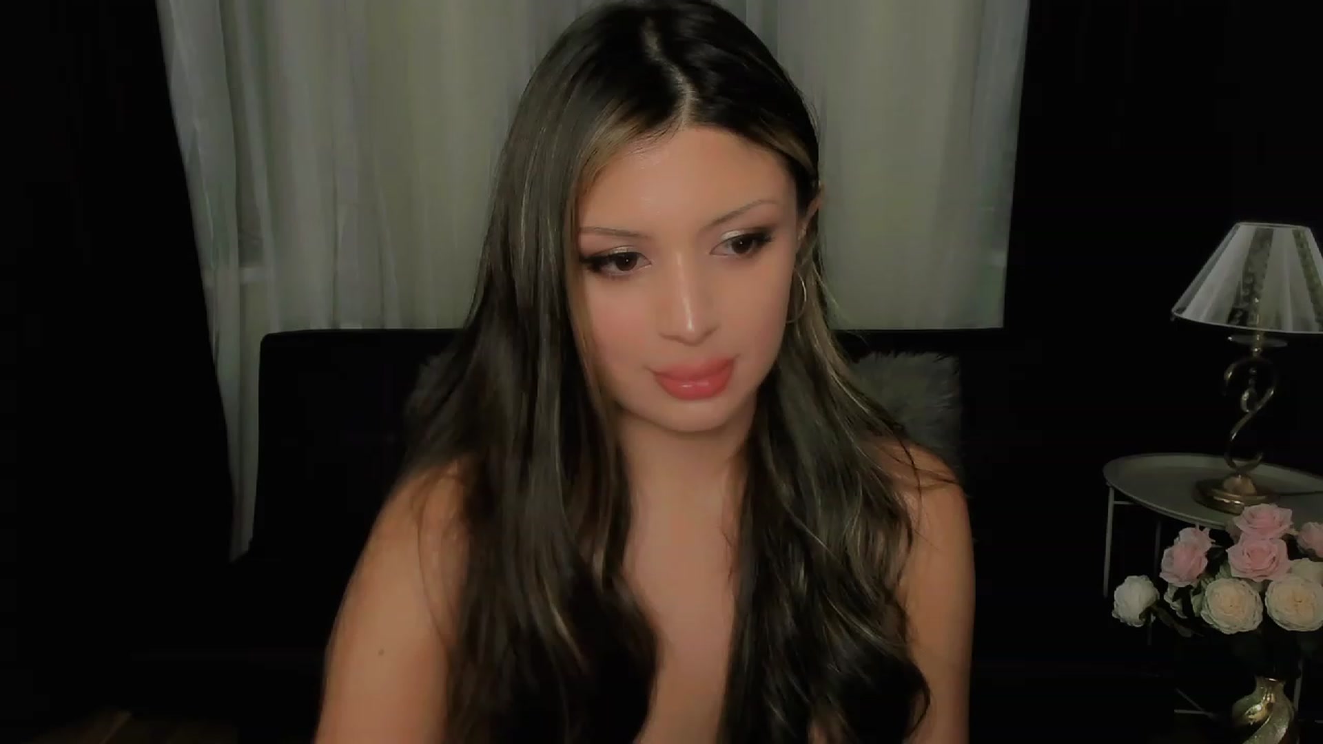Gallery image thumbnail from Angel_on_Duty's myfreecams stream on, 09/13/2023, 23:11 image 12 of 20