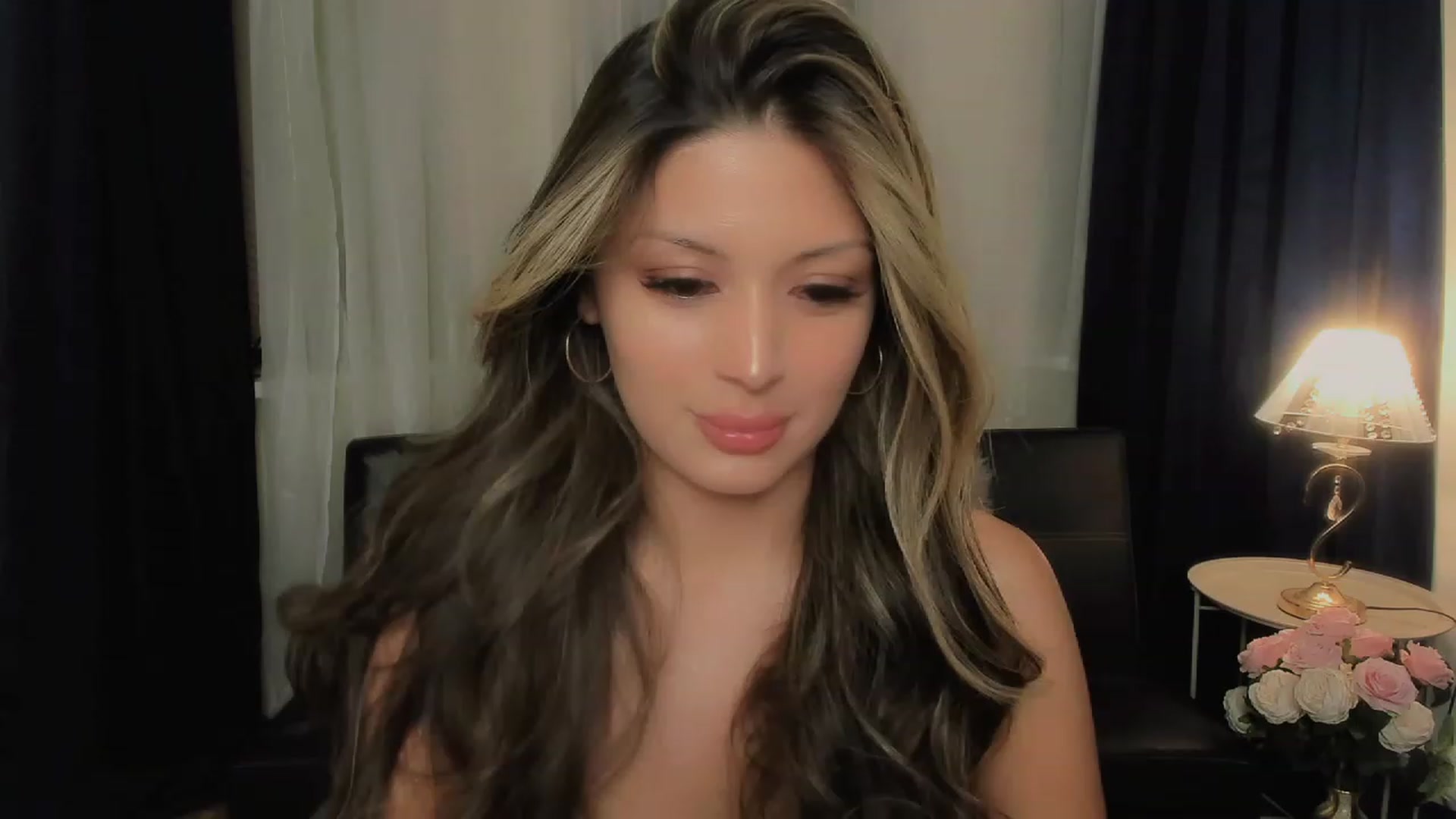 Gallery image thumbnail from Angel_on_Duty's myfreecams stream on, 09/15/2023, 22:06 image 7 of 20