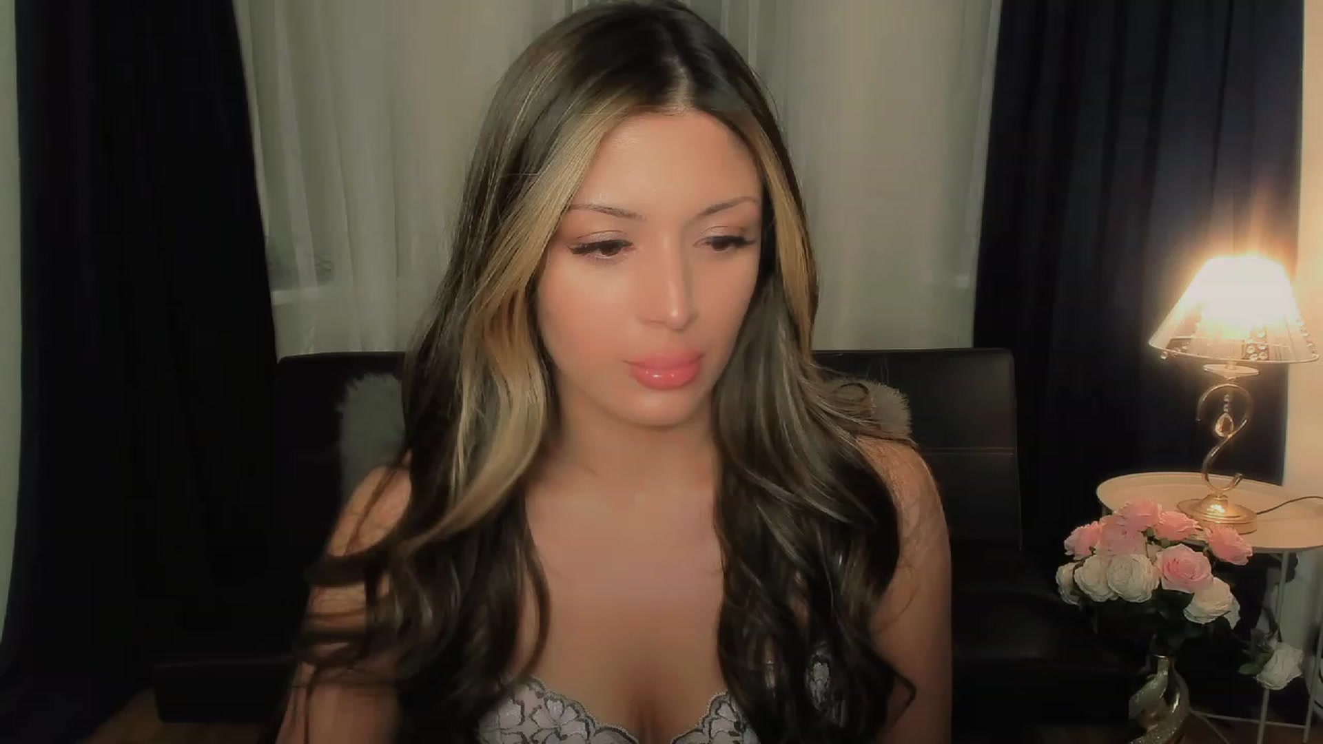 Gallery image thumbnail from Angel_on_Duty's myfreecams stream on, 09/18/2023, 20:04 image 3 of 20