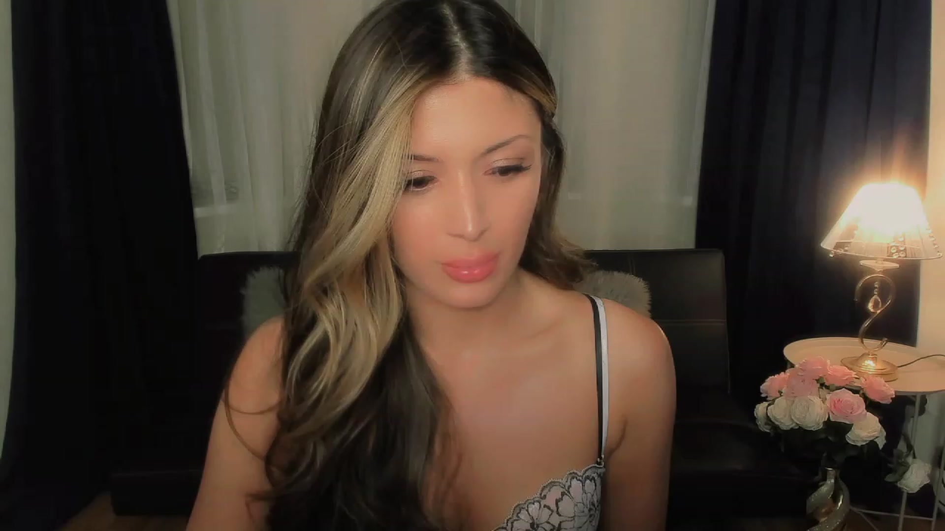 Gallery image thumbnail from Angel_on_Duty's myfreecams stream on, 09/18/2023, 20:41 image 3 of 20
