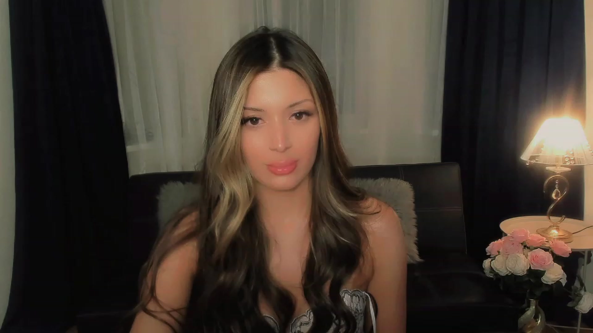 Gallery image thumbnail from Angel_on_Duty's myfreecams stream on, 09/18/2023, 20:41 image 13 of 20
