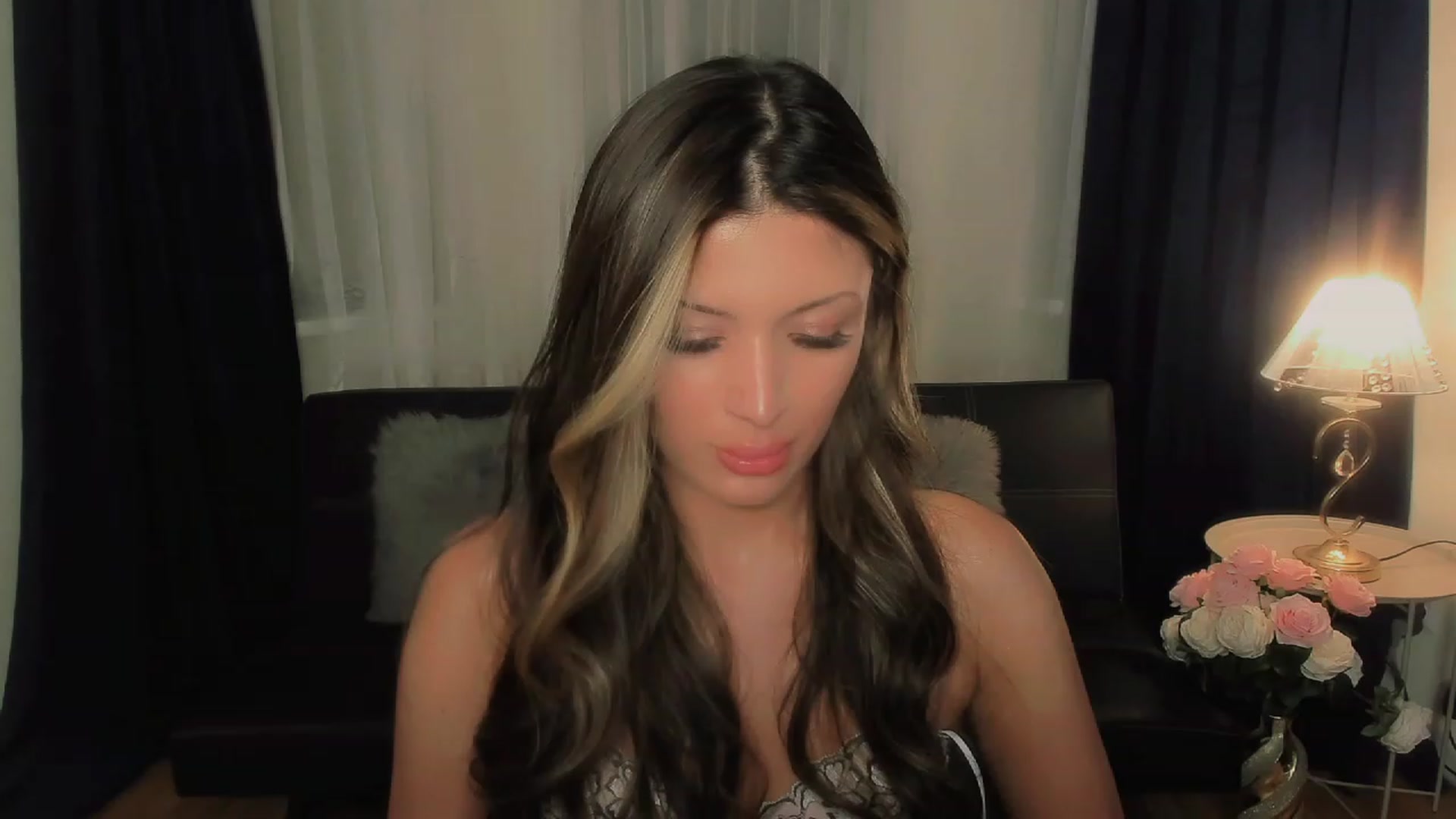 Gallery image thumbnail from Angel_on_Duty's myfreecams stream on, 09/18/2023, 22:21 image 3 of 20