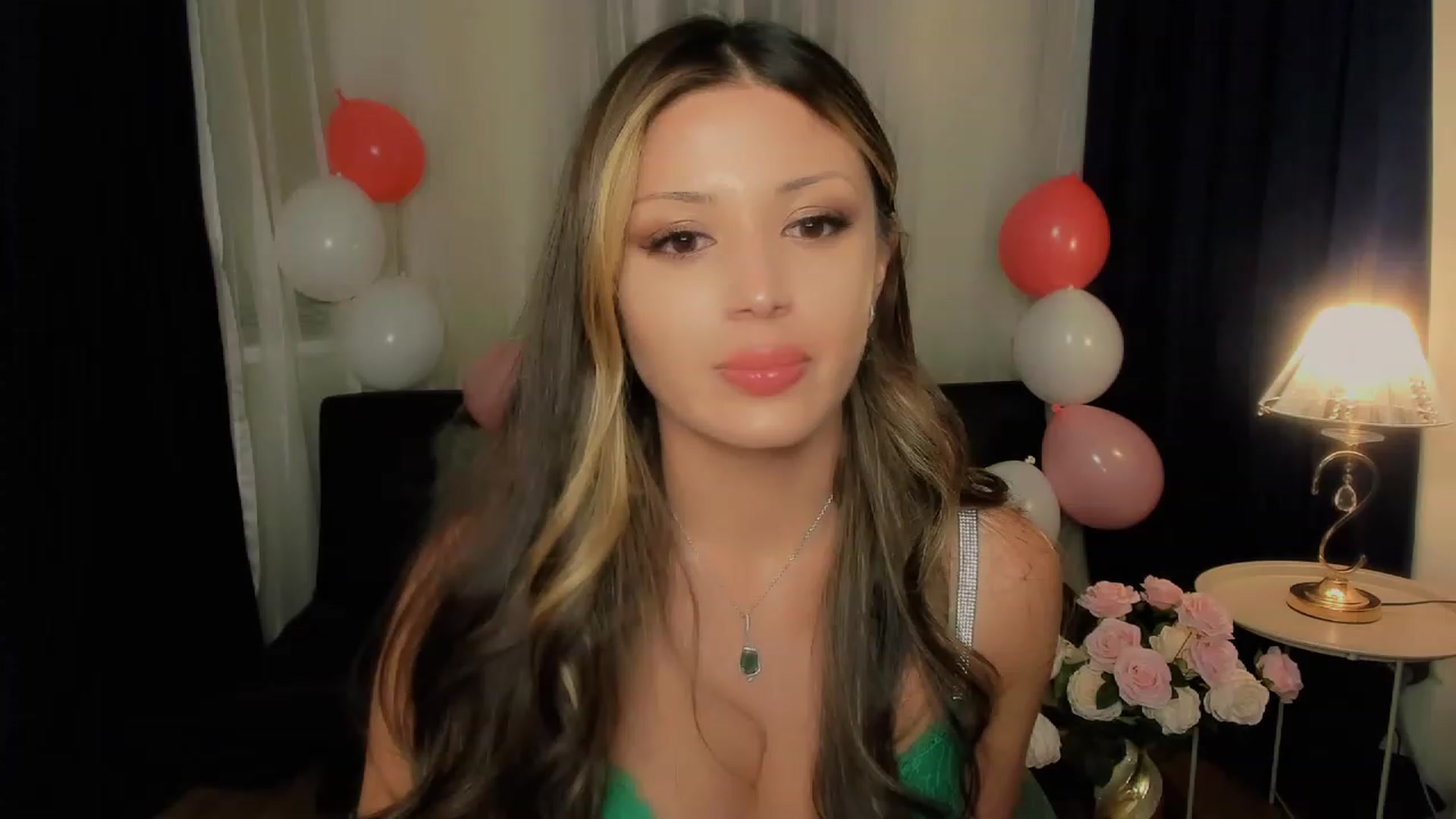 Gallery image thumbnail from Angel_on_Duty's myfreecams stream on, 09/21/2023, 01:34 image 17 of 20