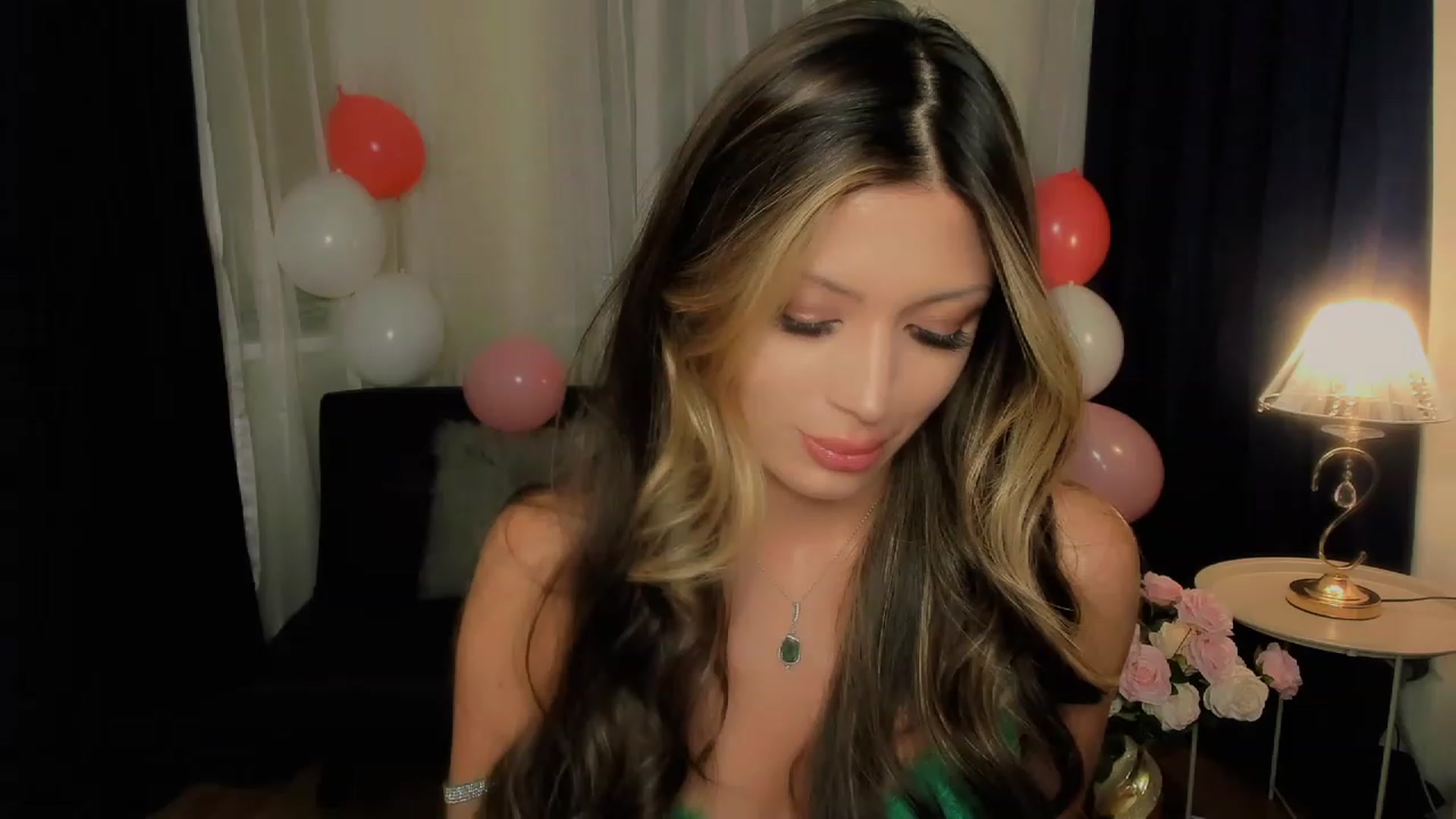 Gallery image thumbnail from Angel_on_Duty's myfreecams stream on, 09/21/2023, 01:34 image 15 of 20