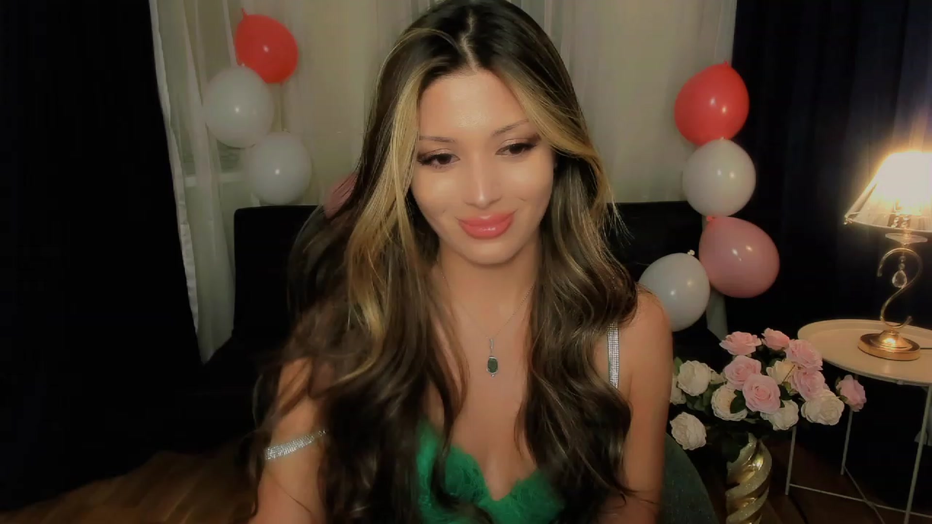 Gallery image thumbnail from Angel_on_Duty's myfreecams stream on, 09/21/2023, 01:34 image 9 of 20