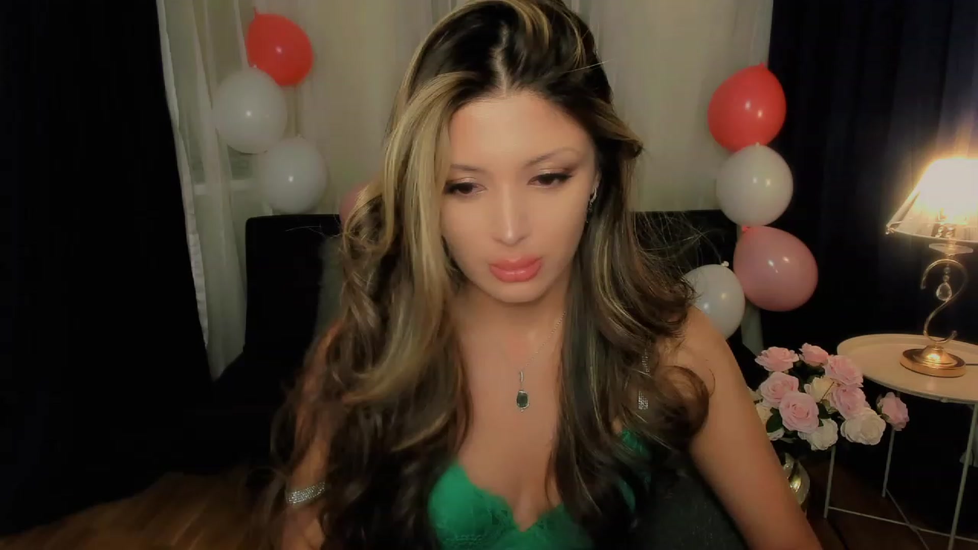 Gallery image thumbnail from Angel_on_Duty's myfreecams stream on, 09/21/2023, 01:34 image 8 of 20