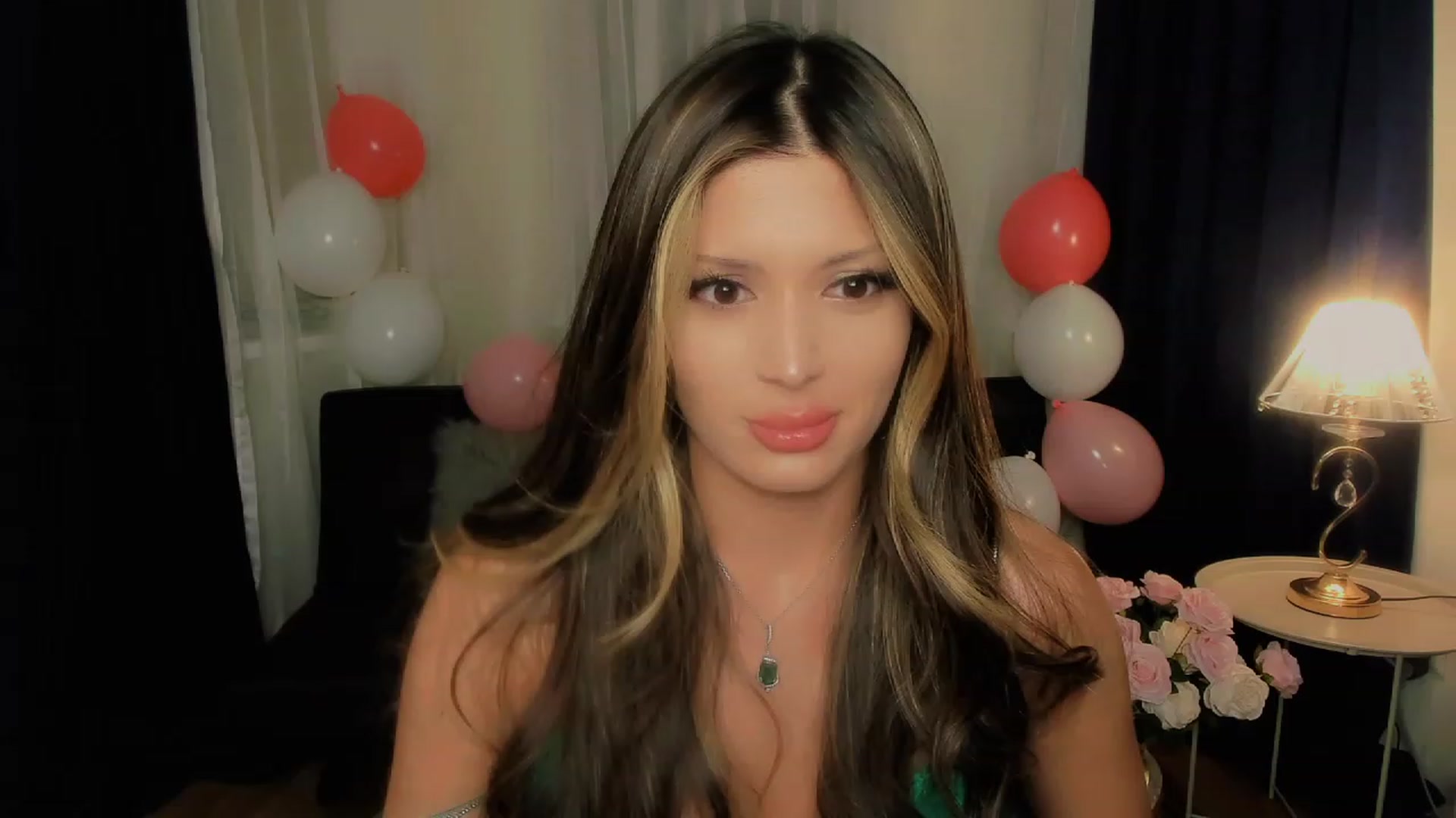 Gallery image thumbnail from Angel_on_Duty's myfreecams stream on, 09/21/2023, 01:34 image 19 of 20