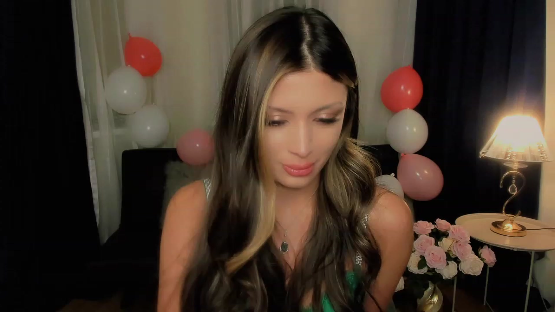 Gallery image thumbnail from Angel_on_Duty's myfreecams stream on, 09/21/2023, 01:54 image 5 of 20