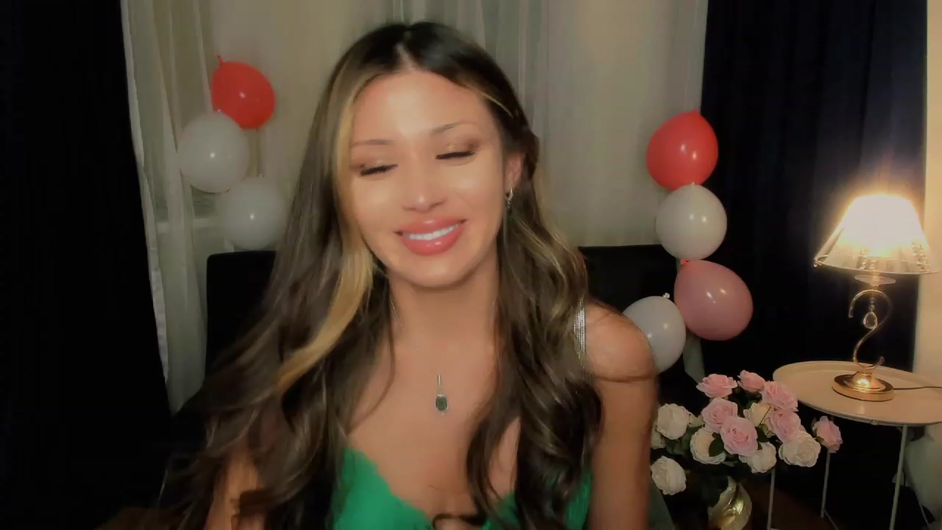 Gallery image thumbnail from Angel_on_Duty's myfreecams stream on, 09/21/2023, 01:54 image 17 of 20