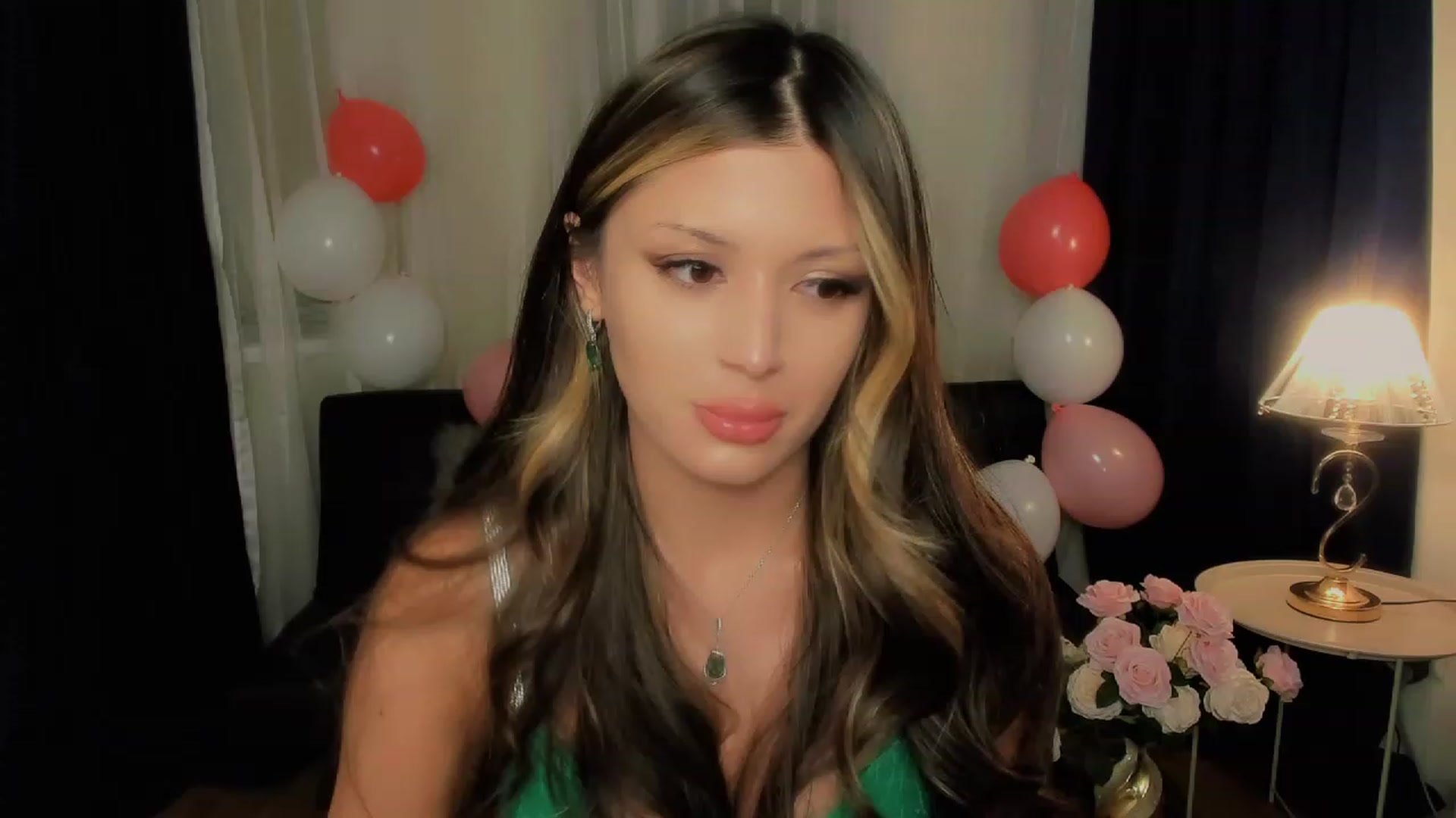 Gallery image thumbnail from Angel_on_Duty's myfreecams stream on, 09/21/2023, 01:54 image 13 of 20
