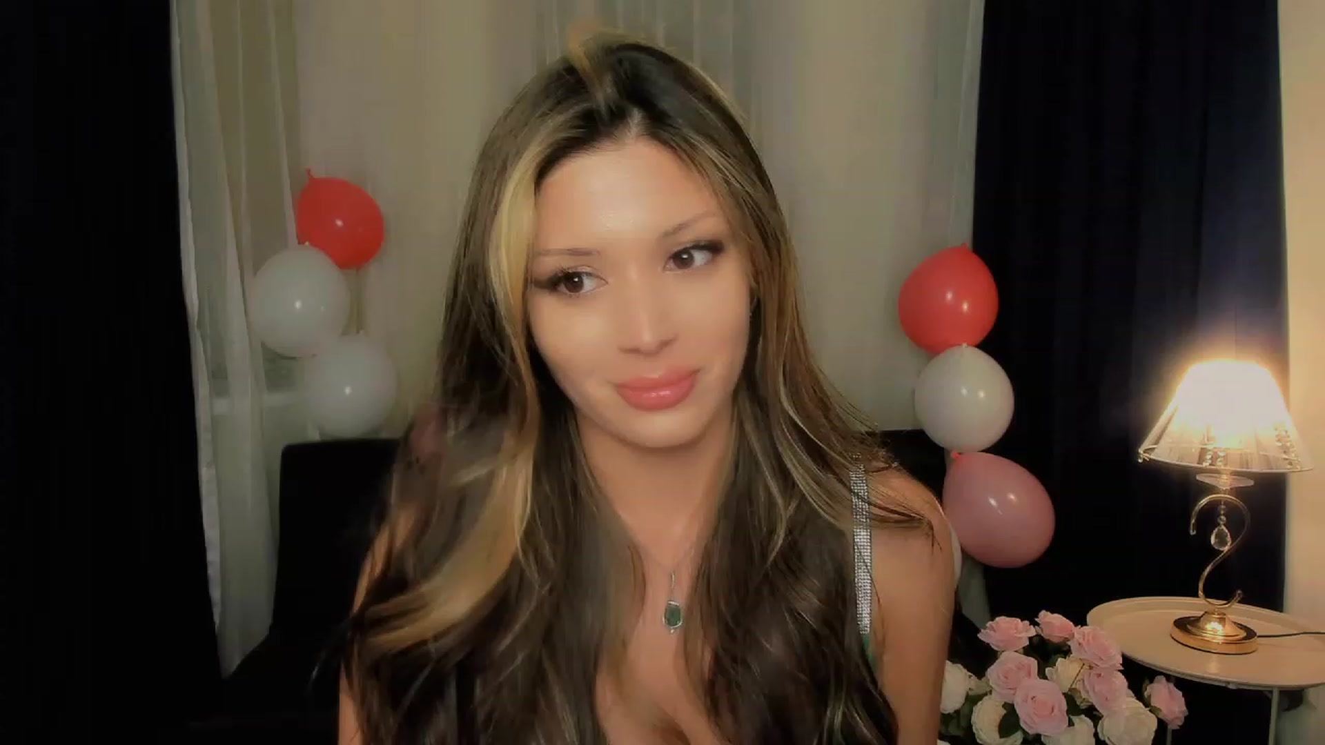 Gallery image thumbnail from Angel_on_Duty's myfreecams stream on, 09/21/2023, 03:16 image 11 of 20