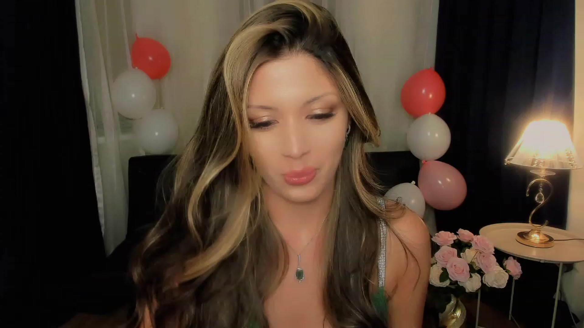 Gallery image thumbnail from Angel_on_Duty's myfreecams stream on, 09/21/2023, 03:16 image 8 of 20