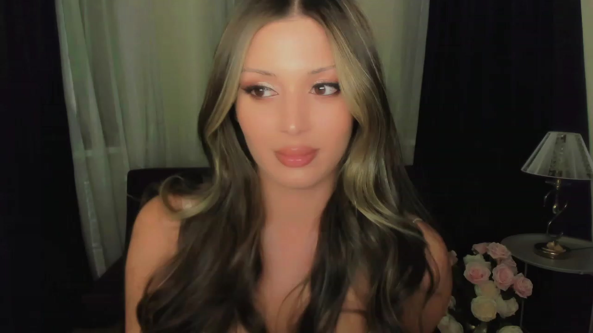 Gallery image thumbnail from Angel_on_Duty's myfreecams stream on, 09/23/2023, 20:05 image 16 of 20